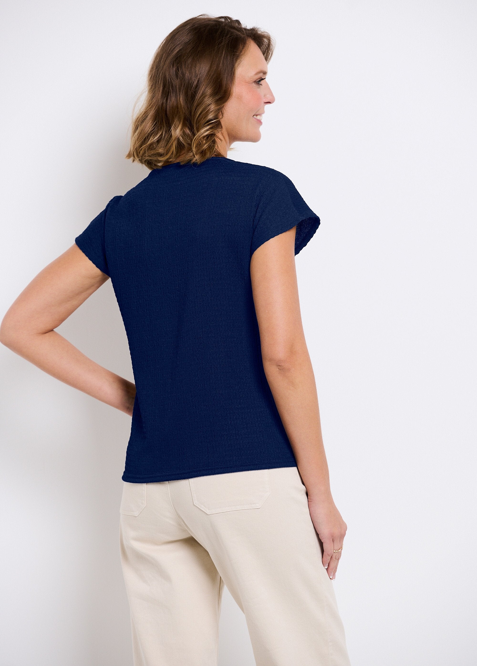 T-shirt_a_maniche_corte_a_tinta_unita_o_con_stampa_floreale_Uni_marine_DO1_slim