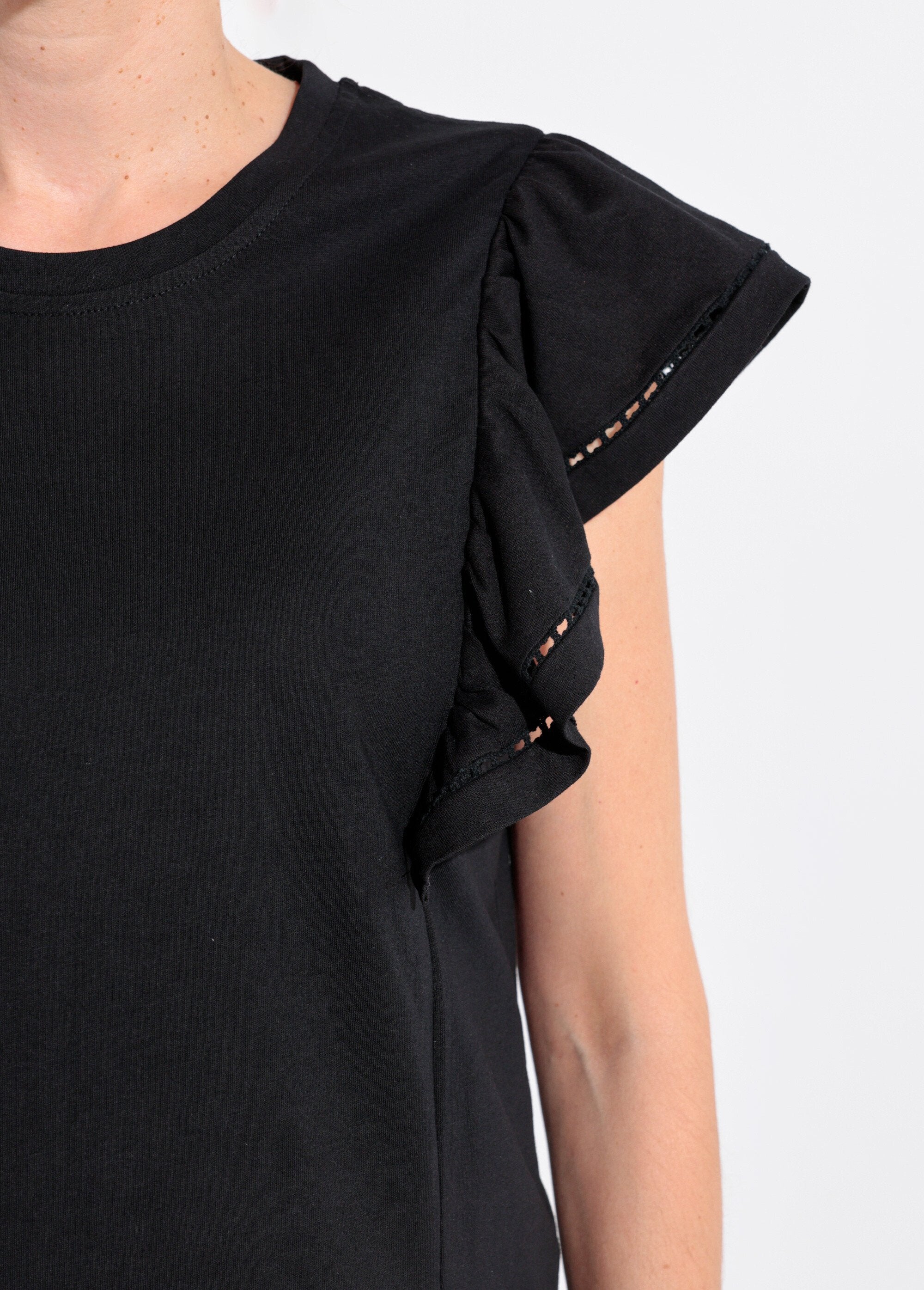 T-shirt_traforata_a_maniche_corte_con_ruches_Noir_DE2_slim