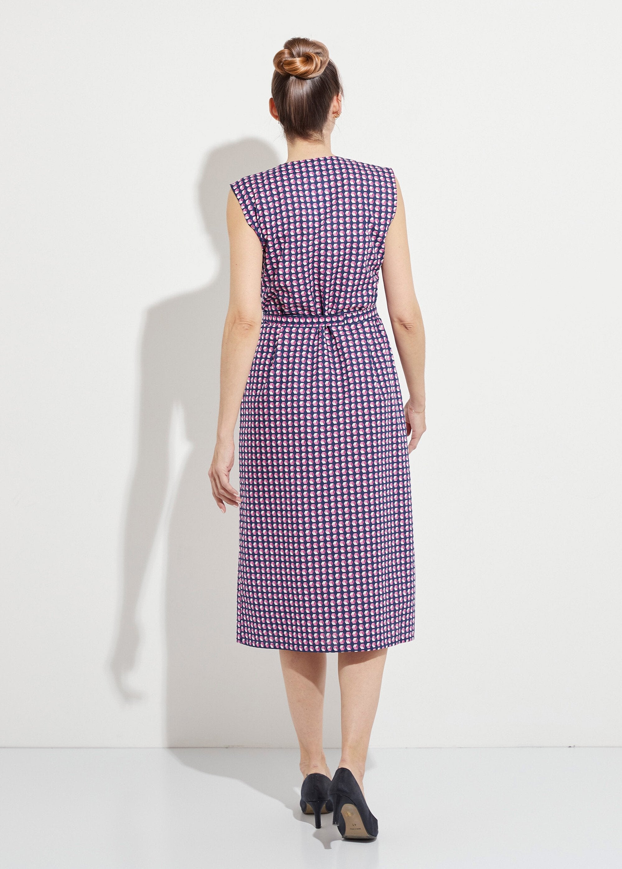 Grembiule_senza_maniche_e_senza_bottoni_con_stampa_grafica_Rose_DO1_slim