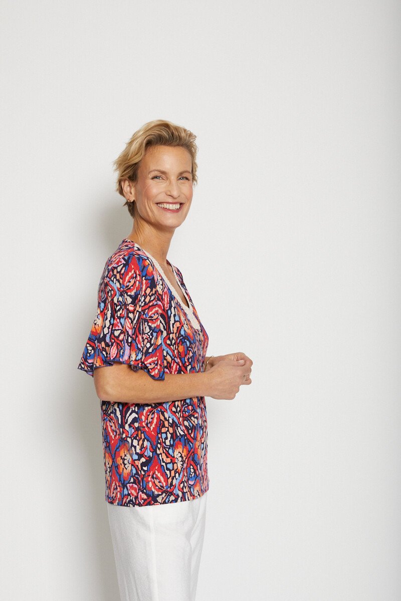 T-shirt_cropped_dalla_vestibilità_ampia_con_finitura_macramé_Bleu_et_rouge_DR1_slim