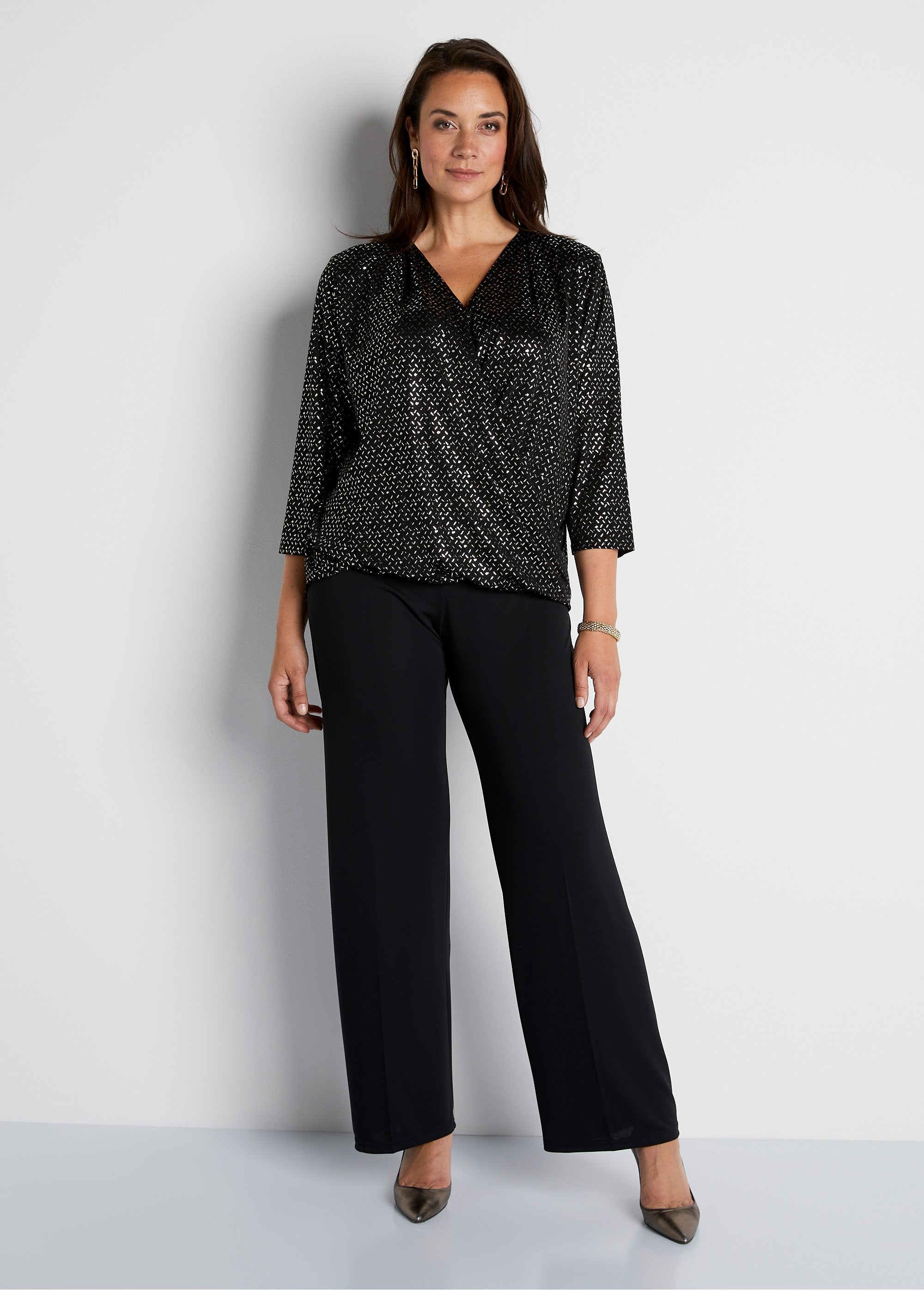 T-shirt_avvolgente_in_rete_iridescente_Nero_e_oro_SF1_curvy