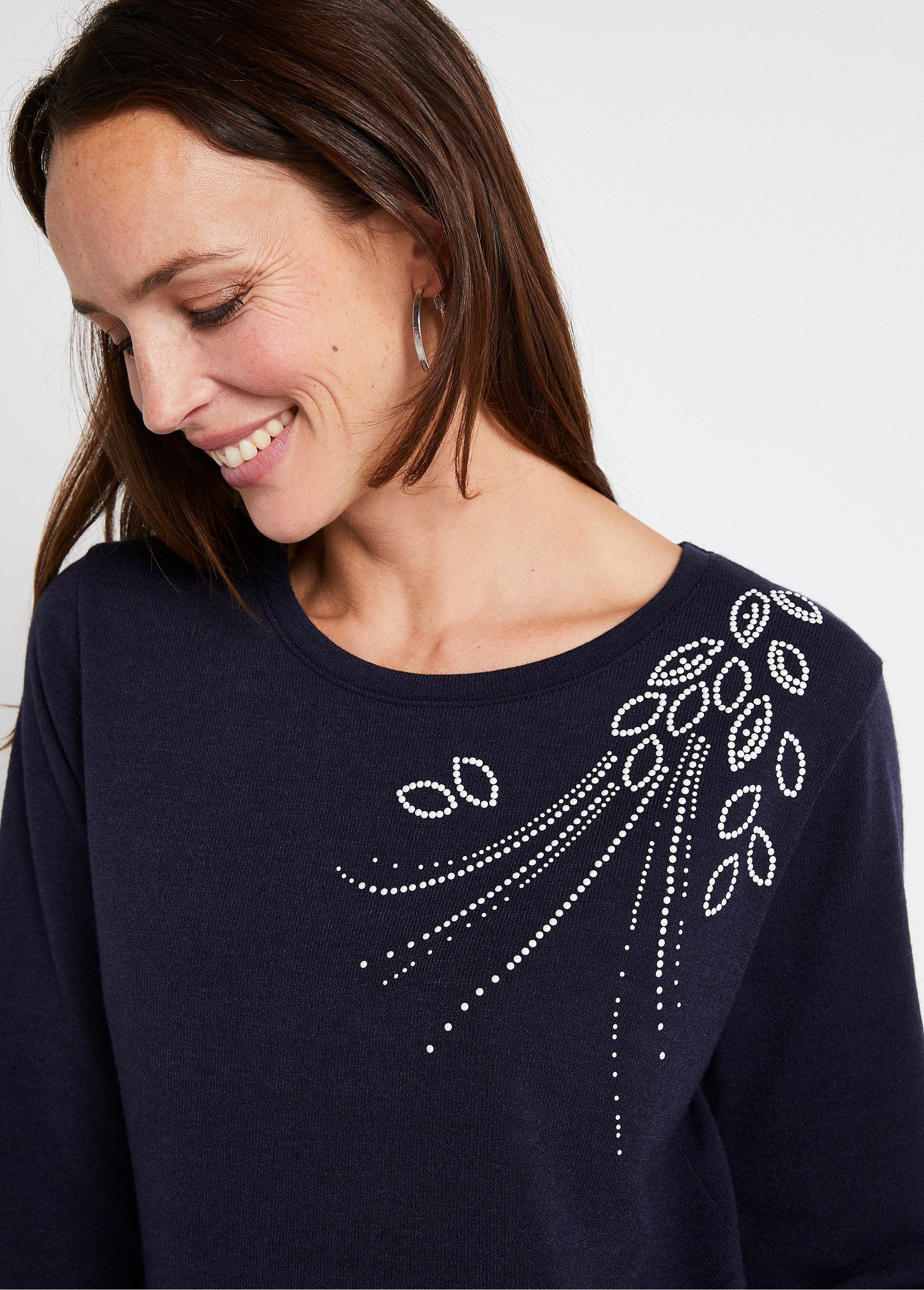 T-shirt_cropped_con_perline_in_rete_calda_Marino_DE1_slim