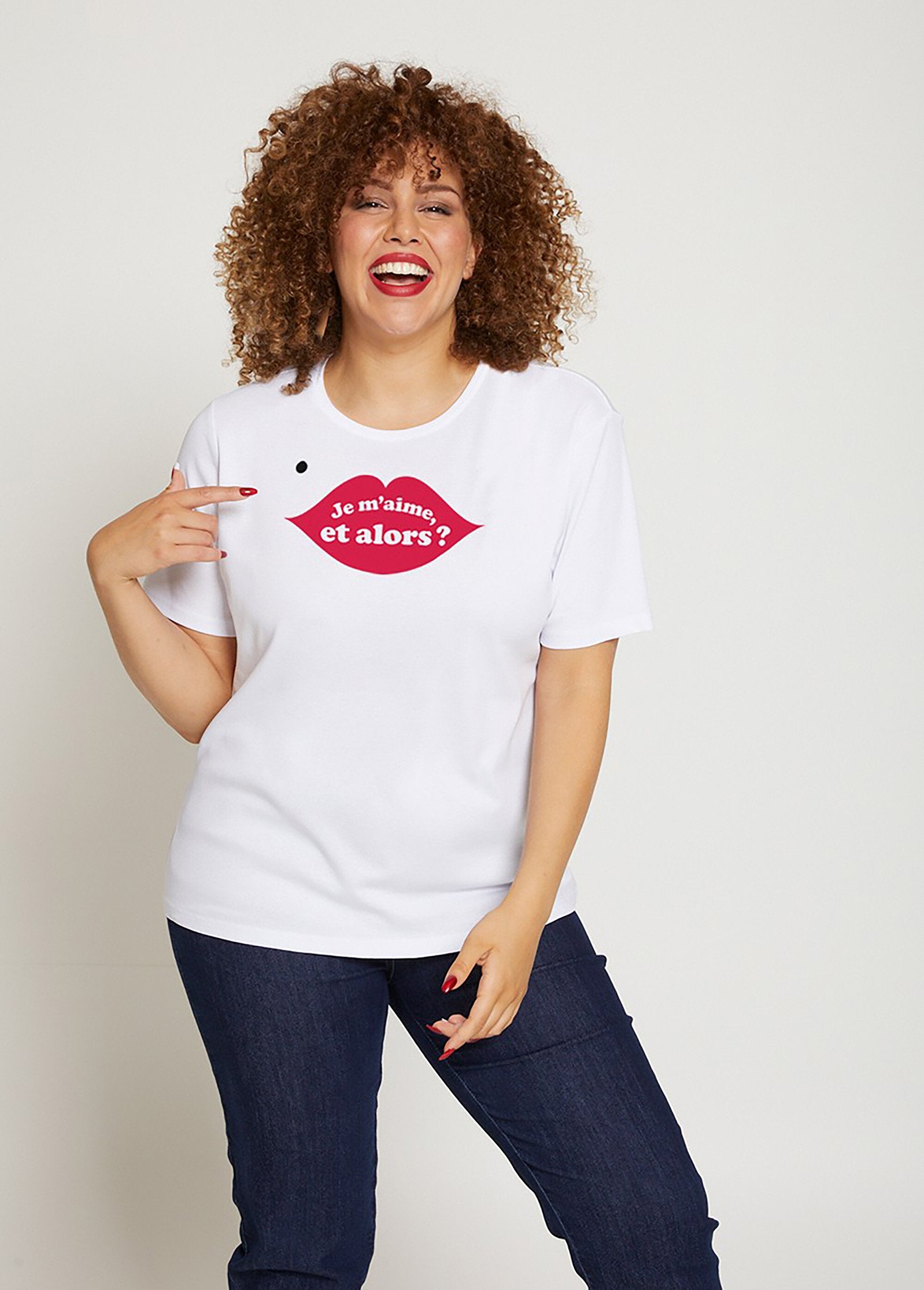 T-shirt_in_cotone_biologico_dal_taglio_dritto_con_messaggio_Ecru_FA1_curvy