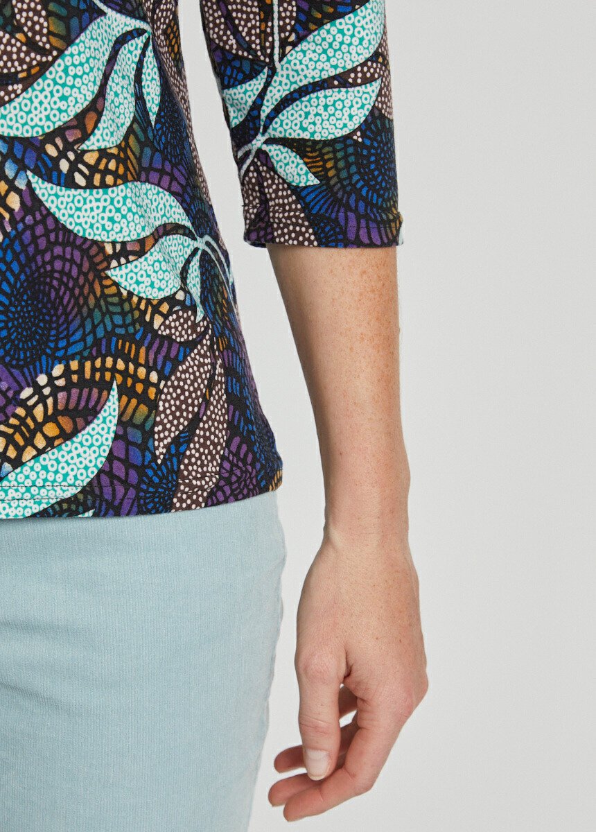 T-shirt_dritta_con_maniche_a_3/4_e_stampa_di_fogliame_Planimetria_DE2_slim