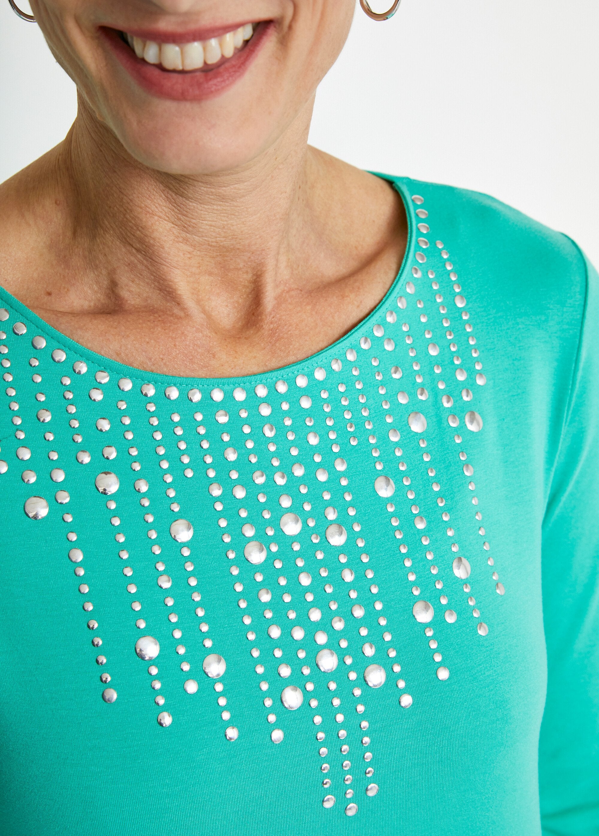 T-shirt_a_3/4_con_borchie_fantasia_VERDE_DE2_slim