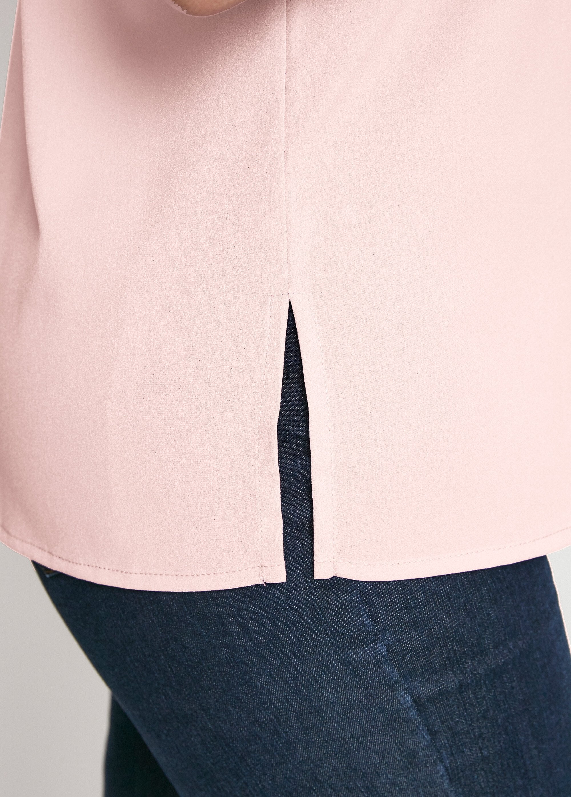 Top_a_maniche_lunghe_con_ricamo_sullo_scollo_rotondo_Rose_the_DE3_slim