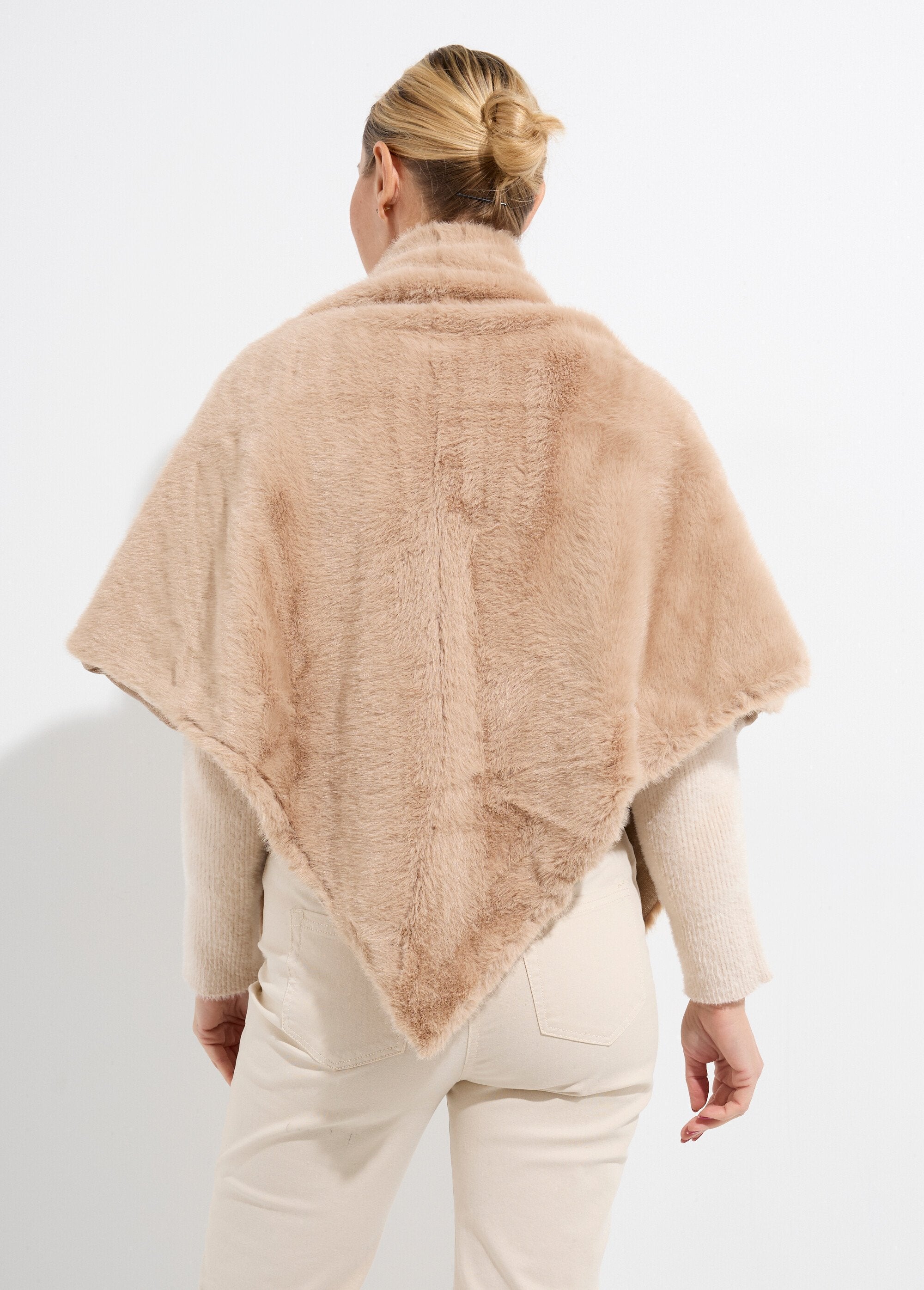 Girocollo_in_pelliccia_sintetica_leopardata_Beige_DO1_slim