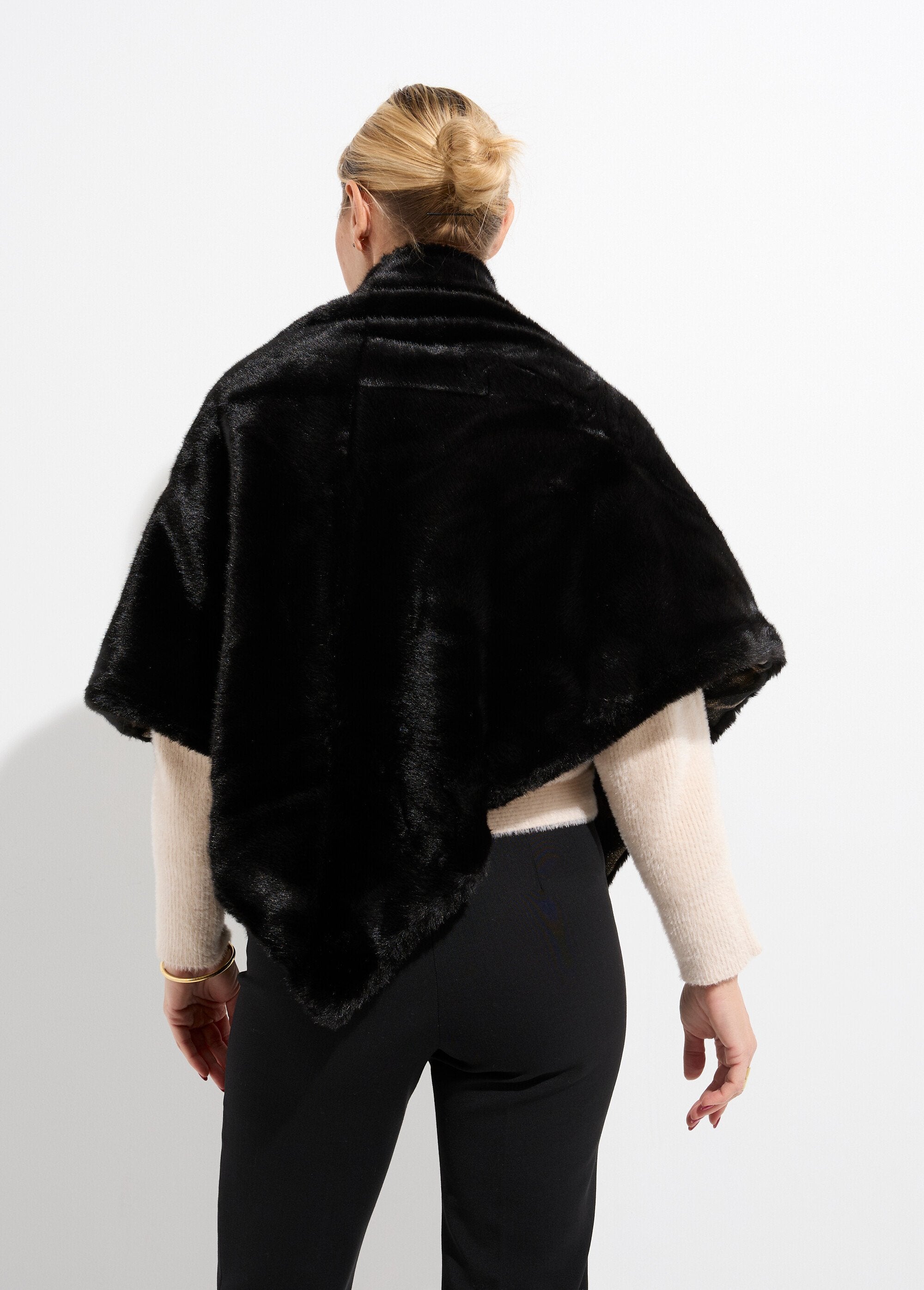 Girocollo_in_pelliccia_sintetica_leopardata_Noir_DO1_slim