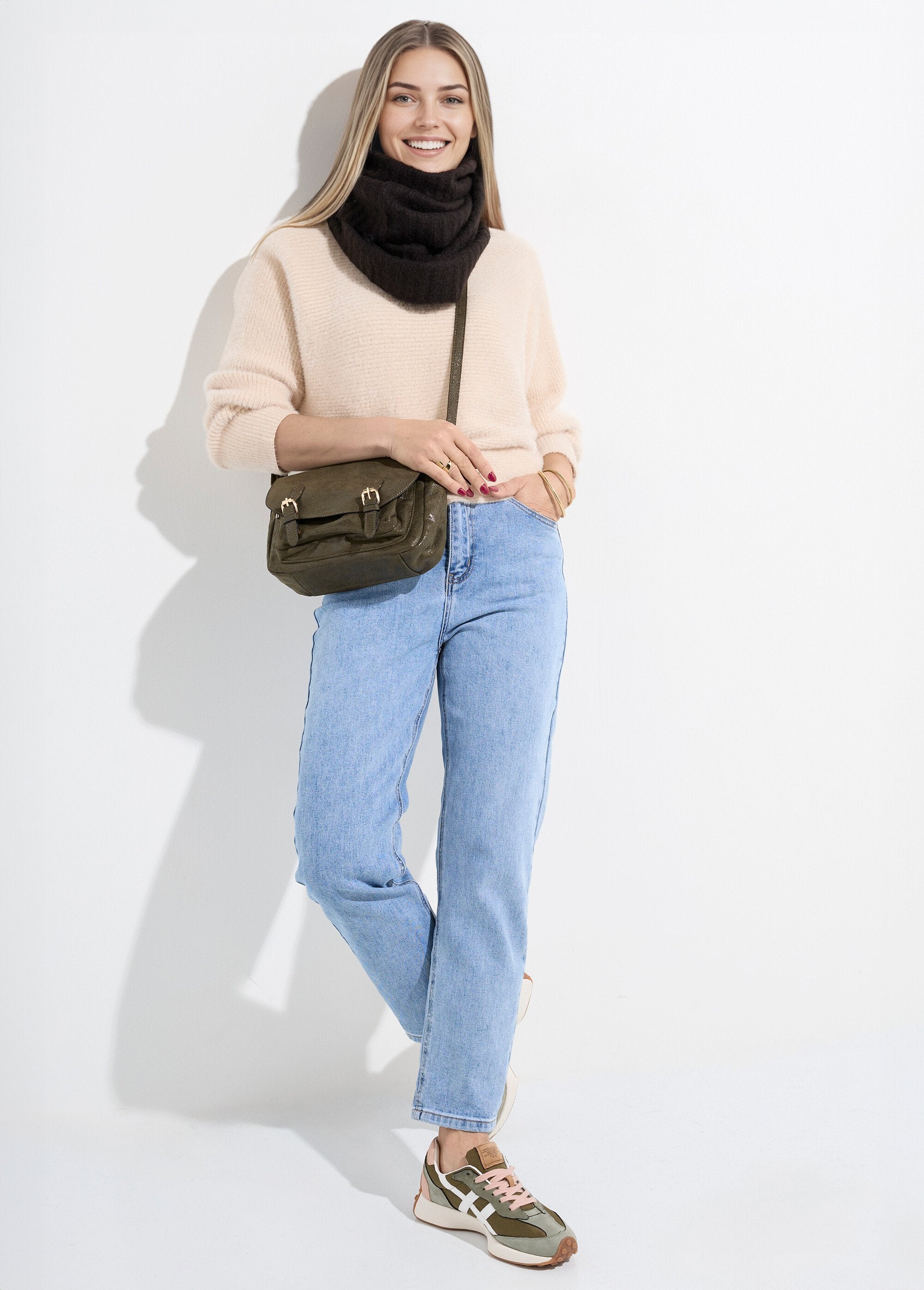 Collana_snood_in_maglia_scintillante_Noir_SF1_slim