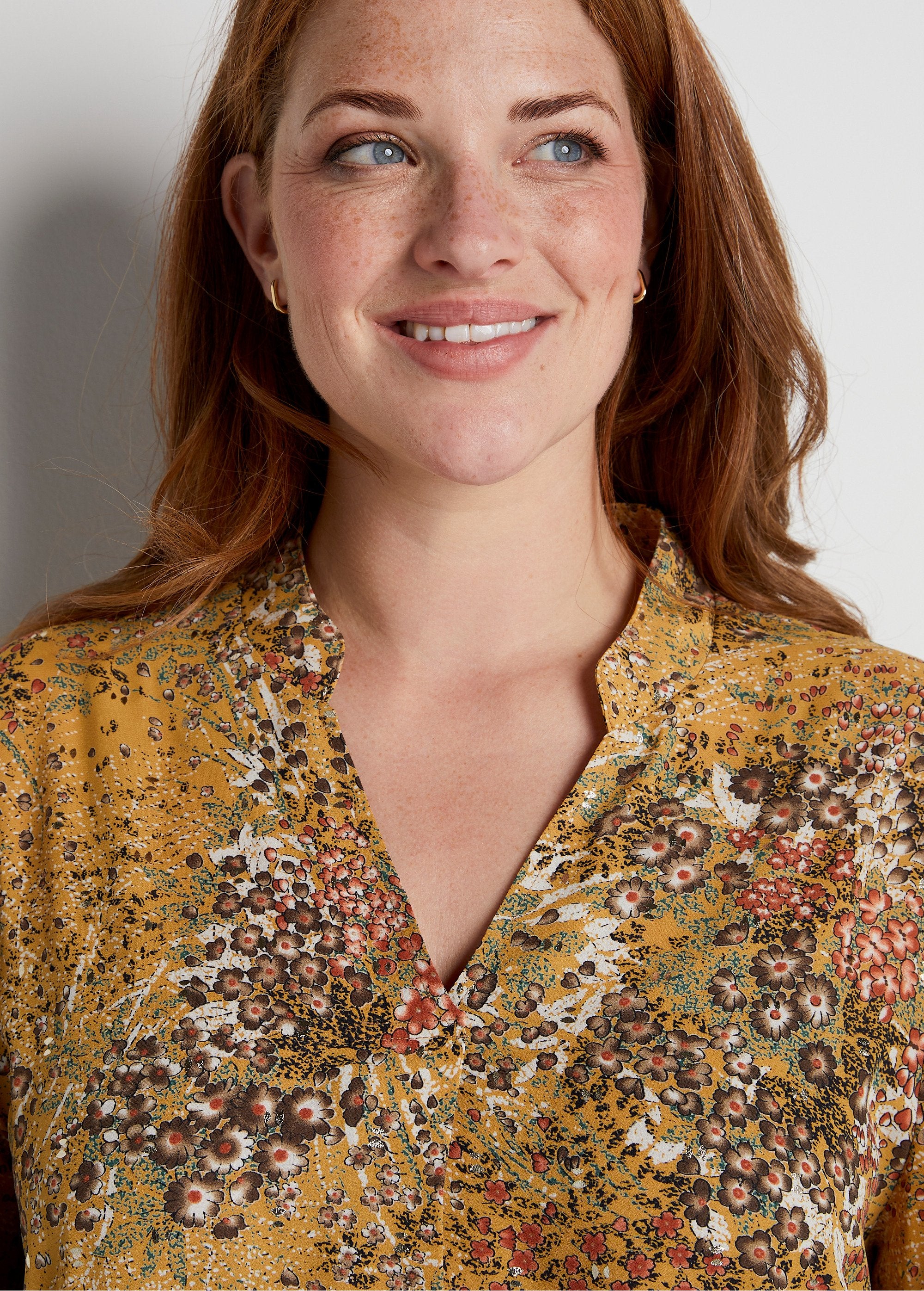 Tunica_stampata_dalla_vestibilità_ampia,_maniche_lunghe_Stampa_beige_DE1_curvy