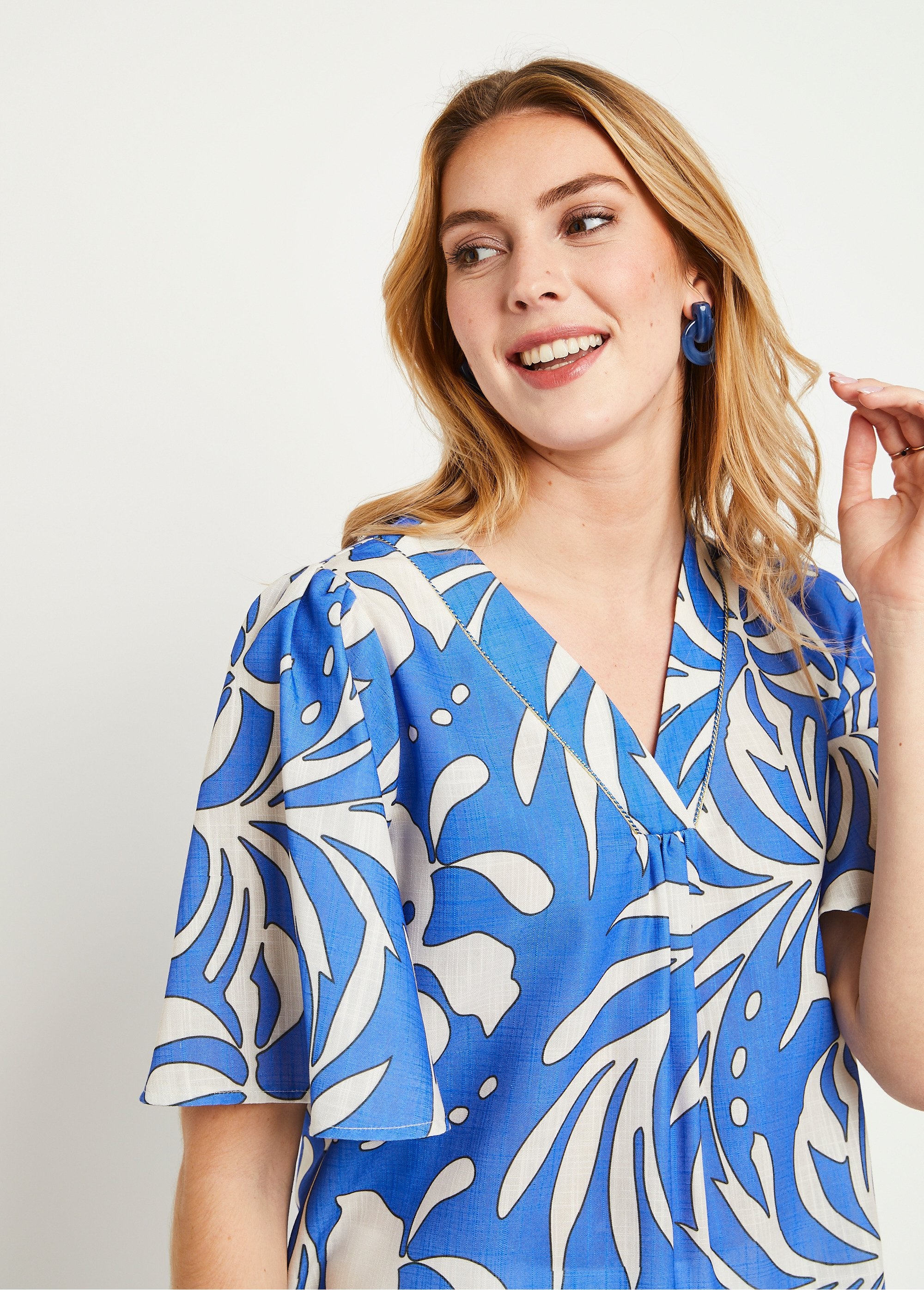 Tunica_lunga_e_sciolta_in_lino_Blu_ed_ecru_DE1_slim