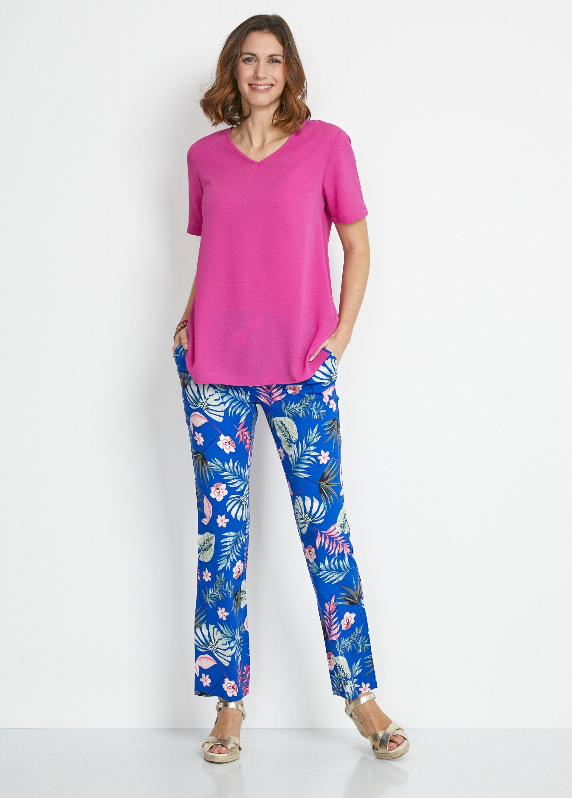 Tunica_aderente_di_media_lunghezza_in_tessuto_crepe_Uni_fuchsia_SF1_slim