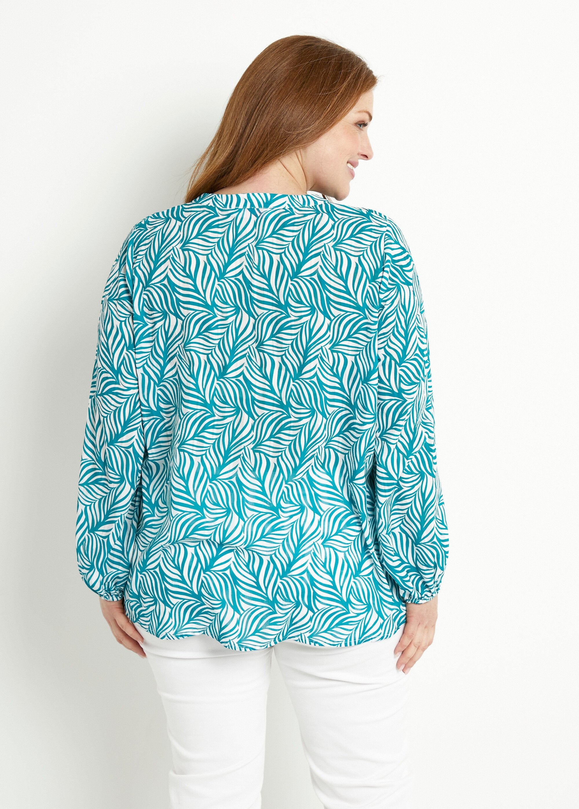 Tunica_lunga_abbottonata,_maniche_a_3/4_Vert_et_blanc_DO1_curvy