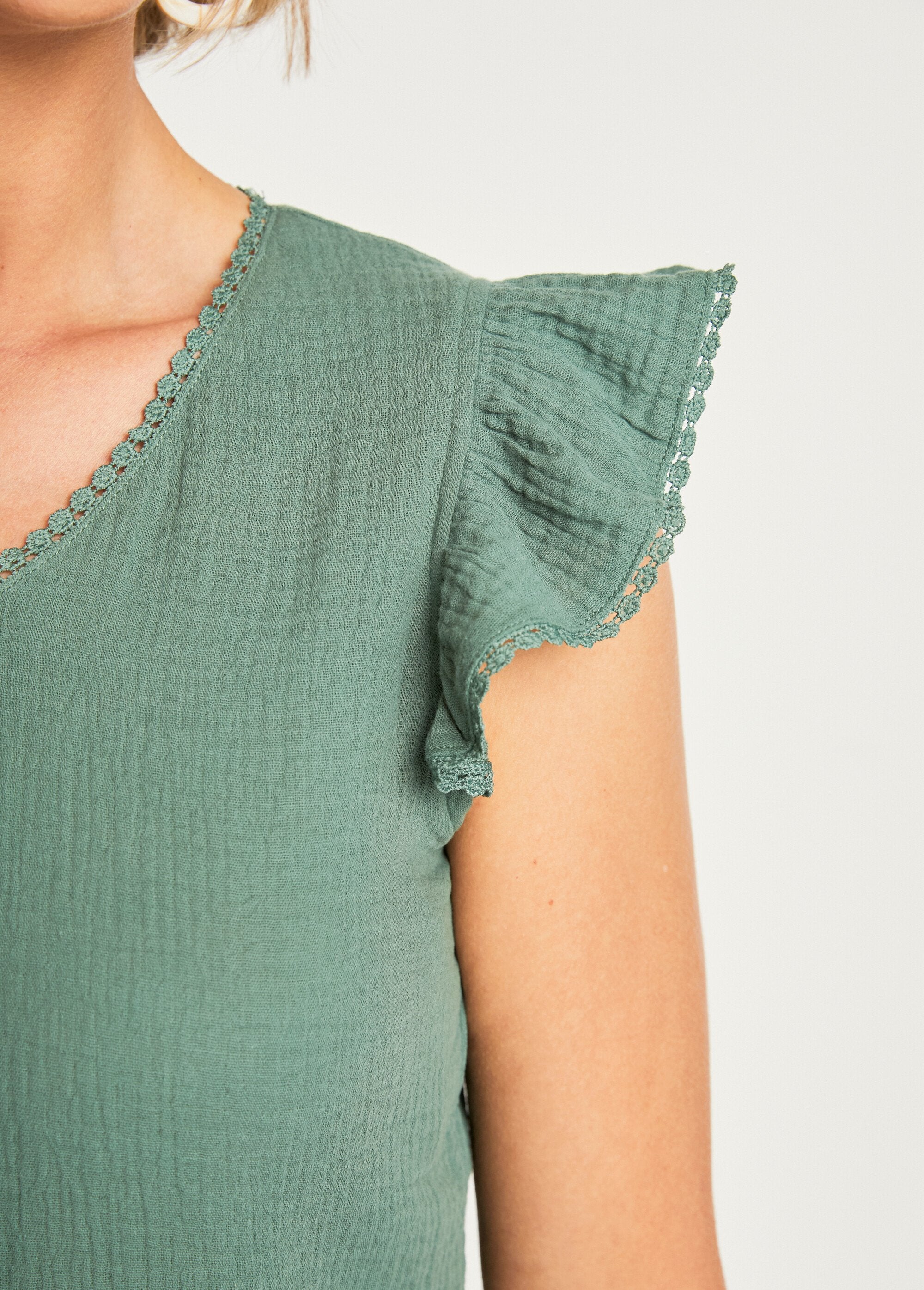 Tunica_con_scollo_a_V_e_maniche_a_fantasia_Vert_tilleul_DE2_slim