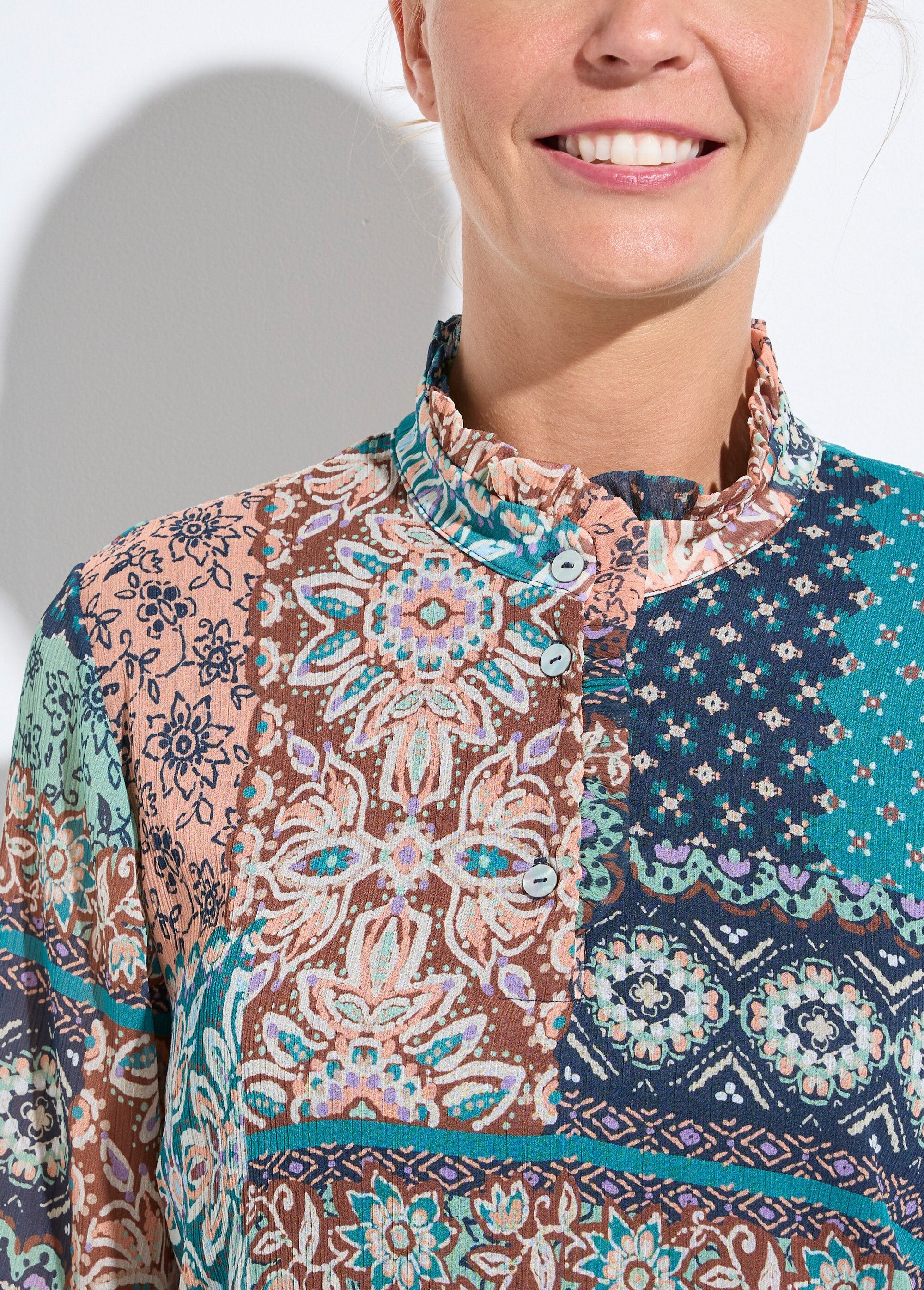 Tunica_con_collo_arricciato_in_crepe_voile_stampato_patchwork_Vert_et_ecru_DE1_slim