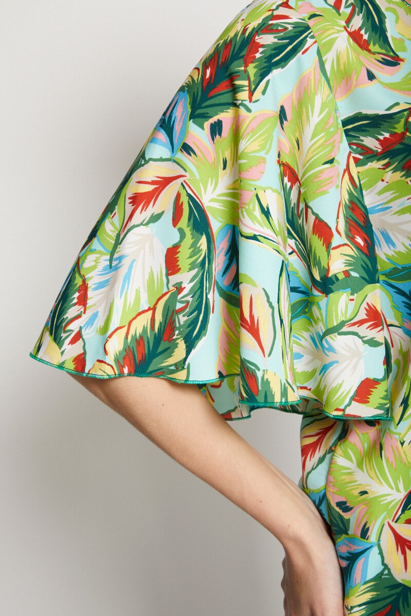 Tunica_di_media_lunghezza_con_maniche_arricciate_Fond_aqua_DE2_slim