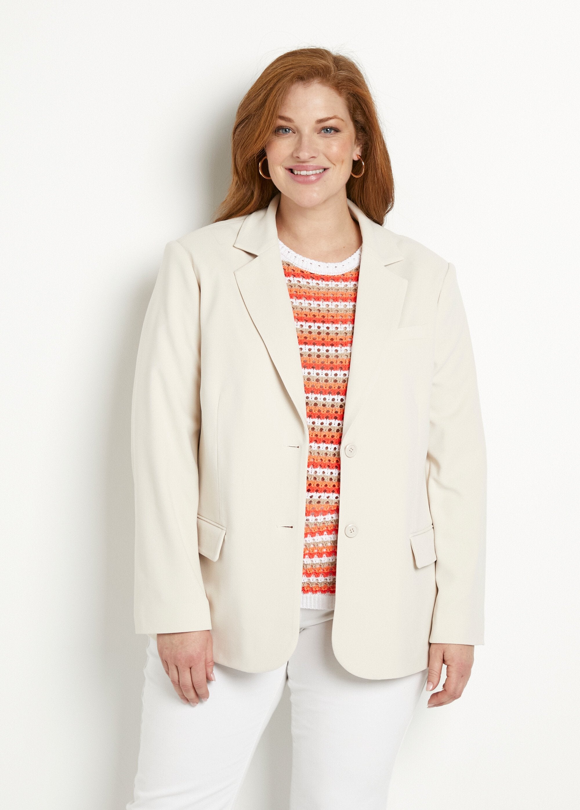 Blazer_dal_taglio_dritto_in_maglia_liscia_Beige_FA1_curvy