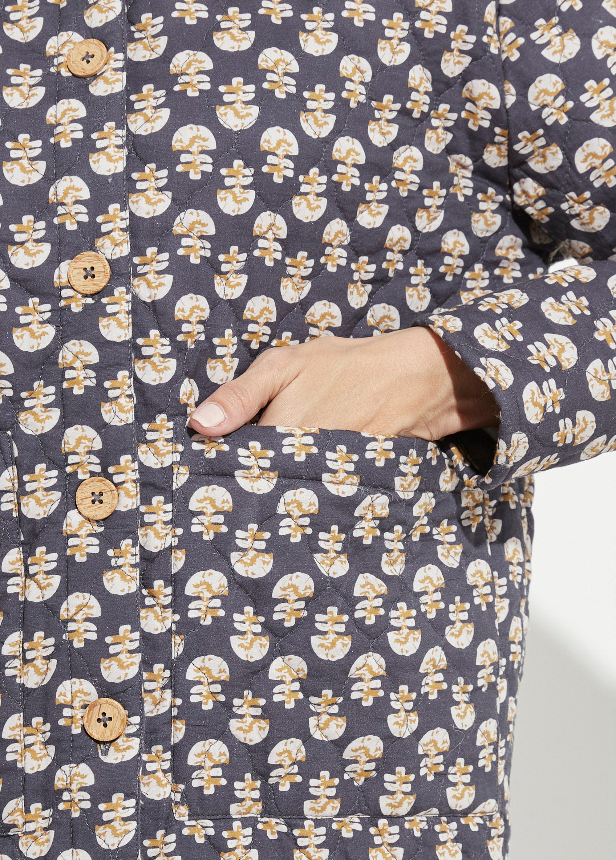 Giacca_trapuntata_stampata_con_bottoni_Gris_DE2_slim