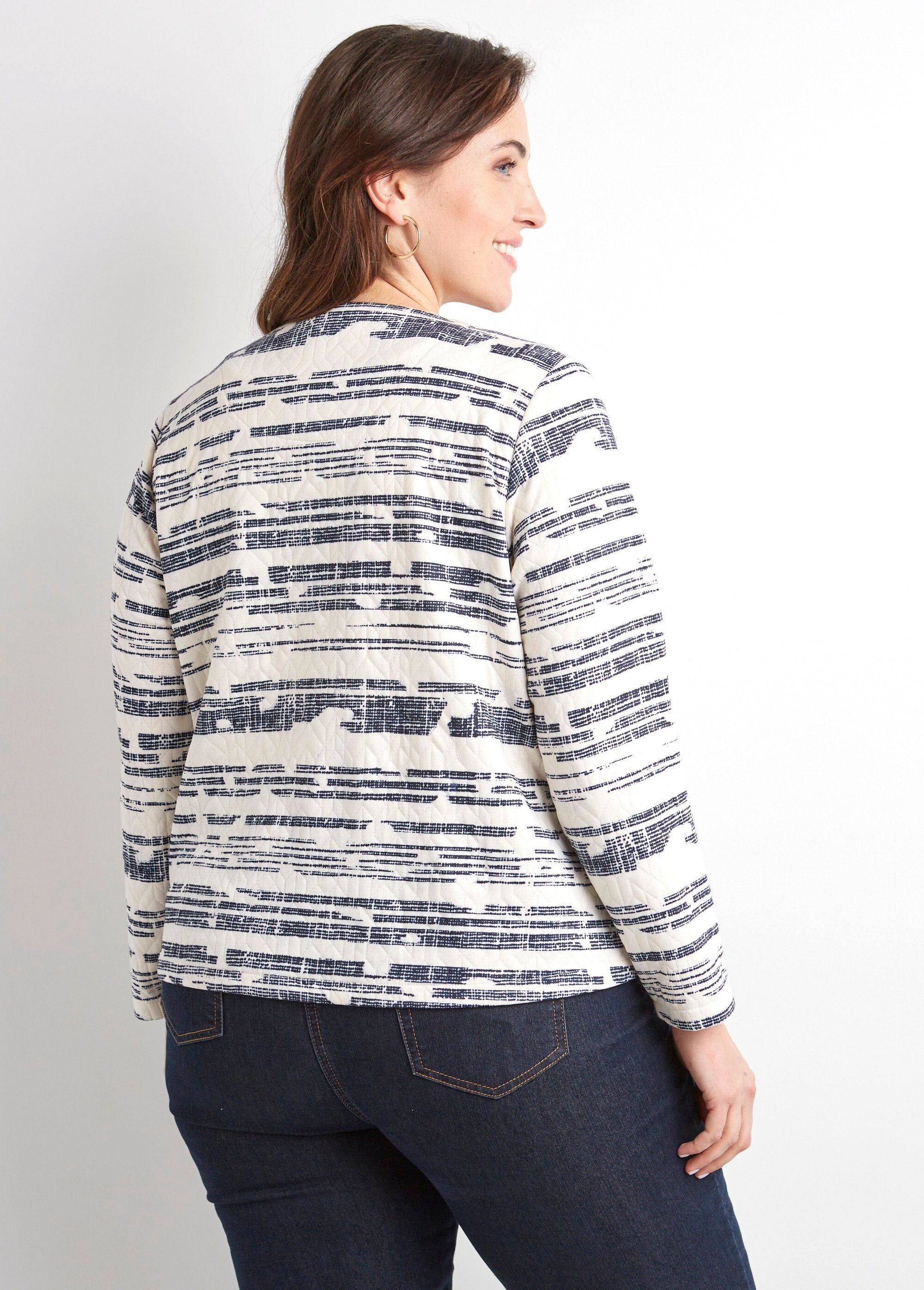 Giacca_senza_collo_con_zip_iridescente_Ecru_et_marine_DO1_curvy