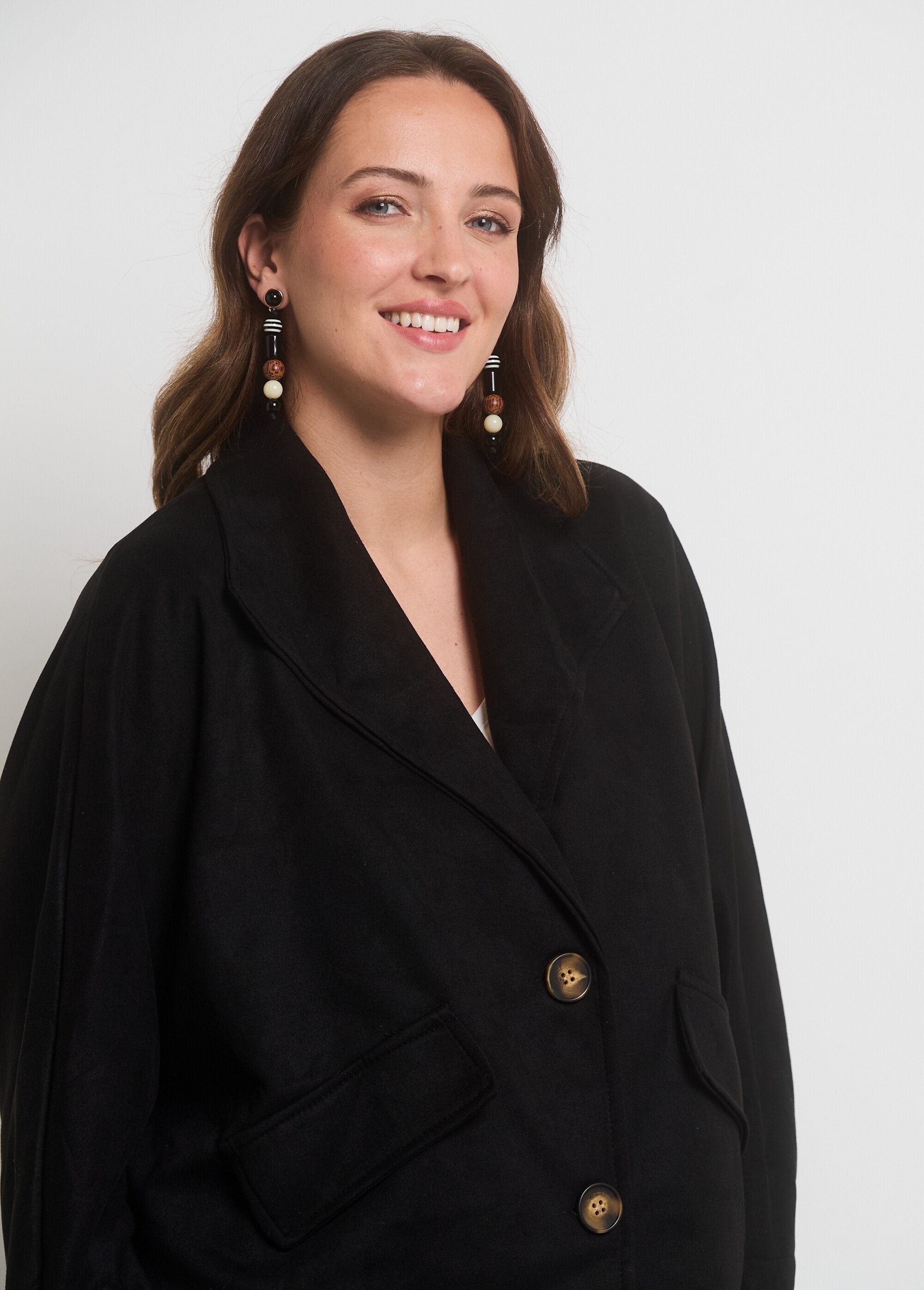 Giacca_lunga_con_collo_in_suedette_Noir_DE1_curvy