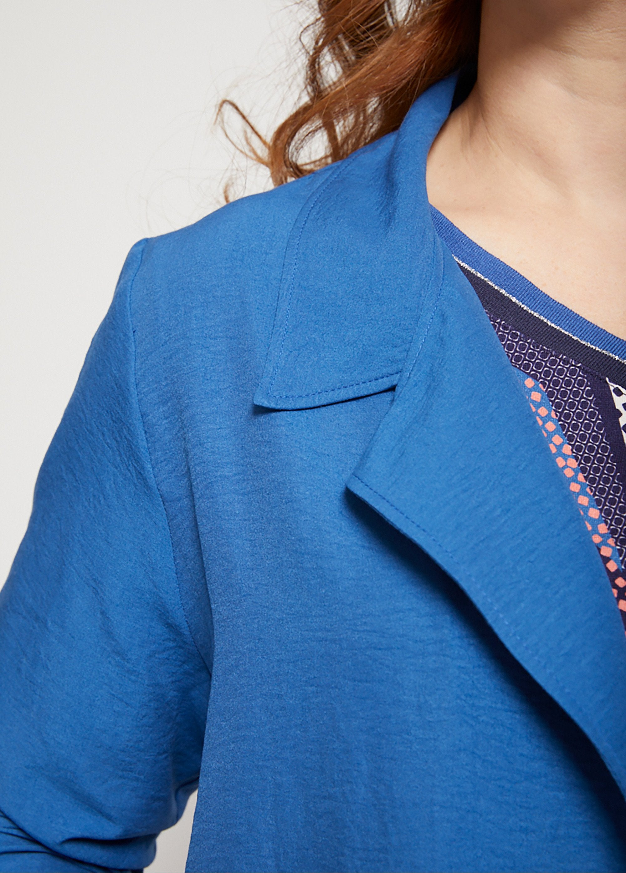 Giacca_lunga_e_fluida_con_effetto_cappotto_Bleu_DE1_curvy