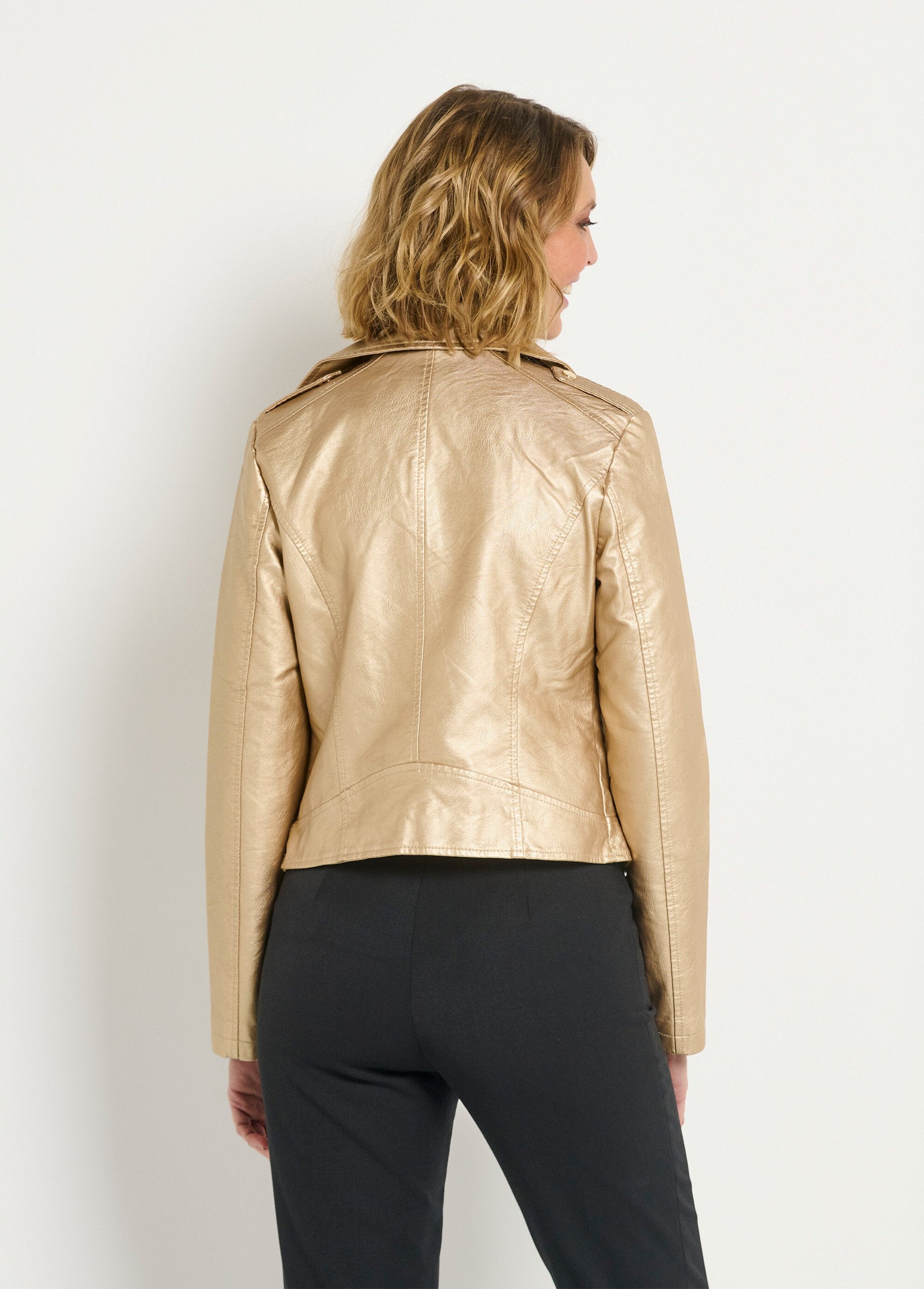 Giacca_con_zip_di_tendenza_in_similpelle_Dore_DO1_slim
