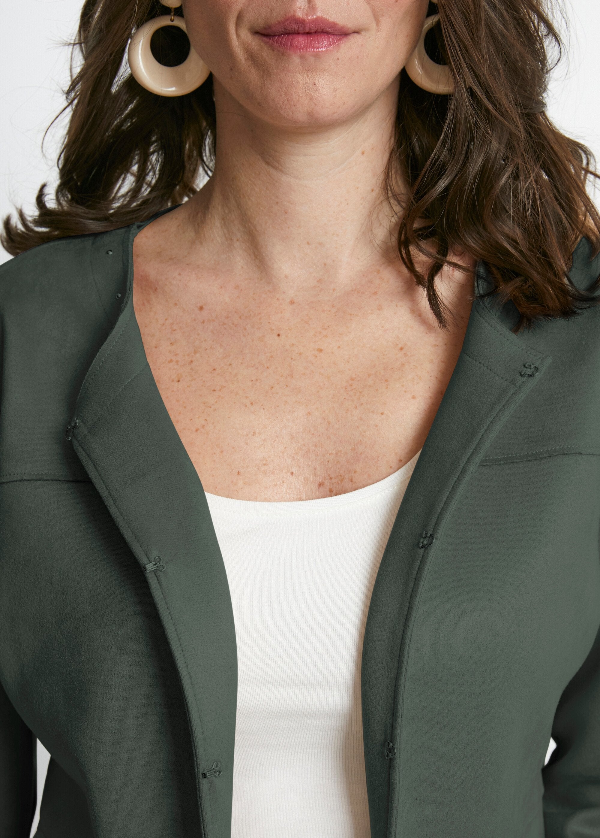 Giacca_senza_collo_in_pelle_scamosciata_Kaki_fonce_DE1_slim