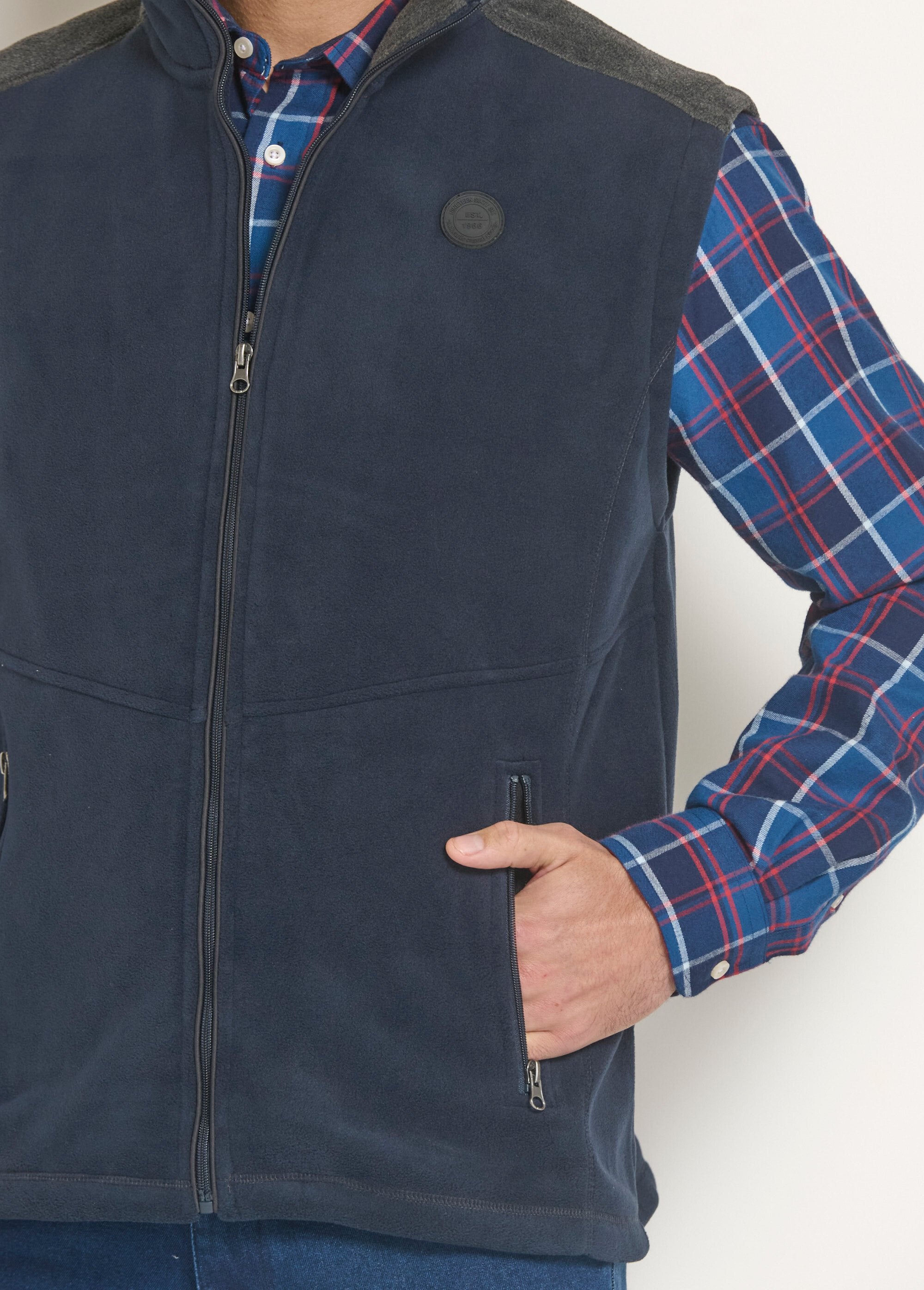 Giacca_in_pile_bicolore_senza_maniche_Marine_DE2_slim