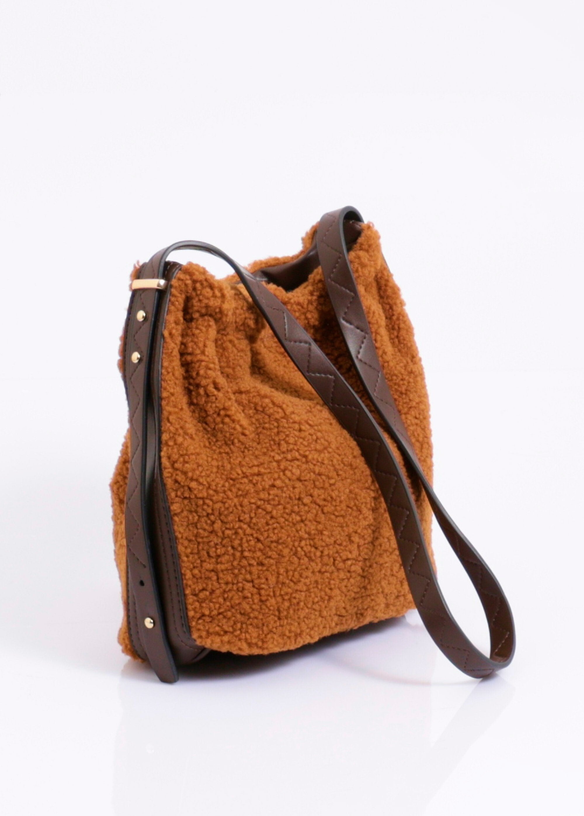 Borsa_a_secchiello_in_ecopelle_Camel_DE1_slim