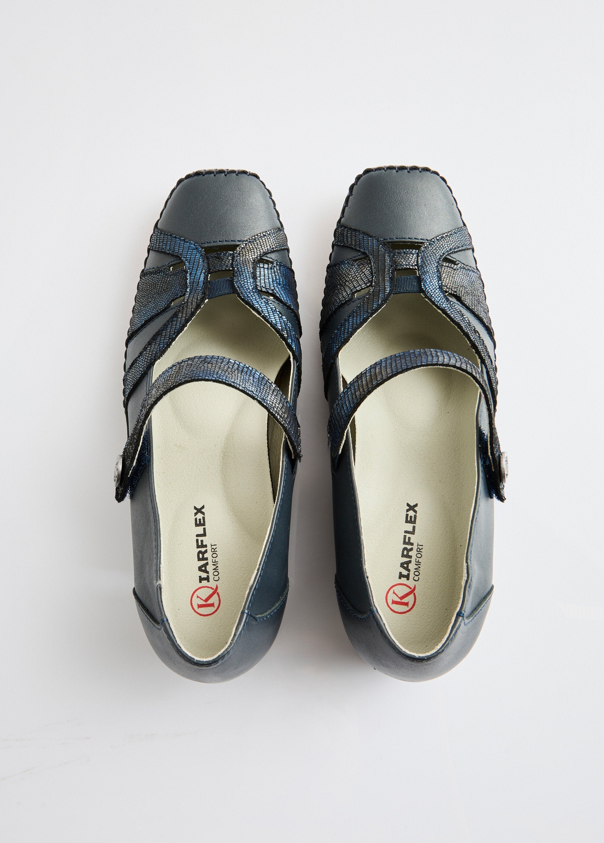 Ballerine_in_pelle_di_larghezza_confortevole_con_chiusura_a_velcro_Marine_OV1_slim