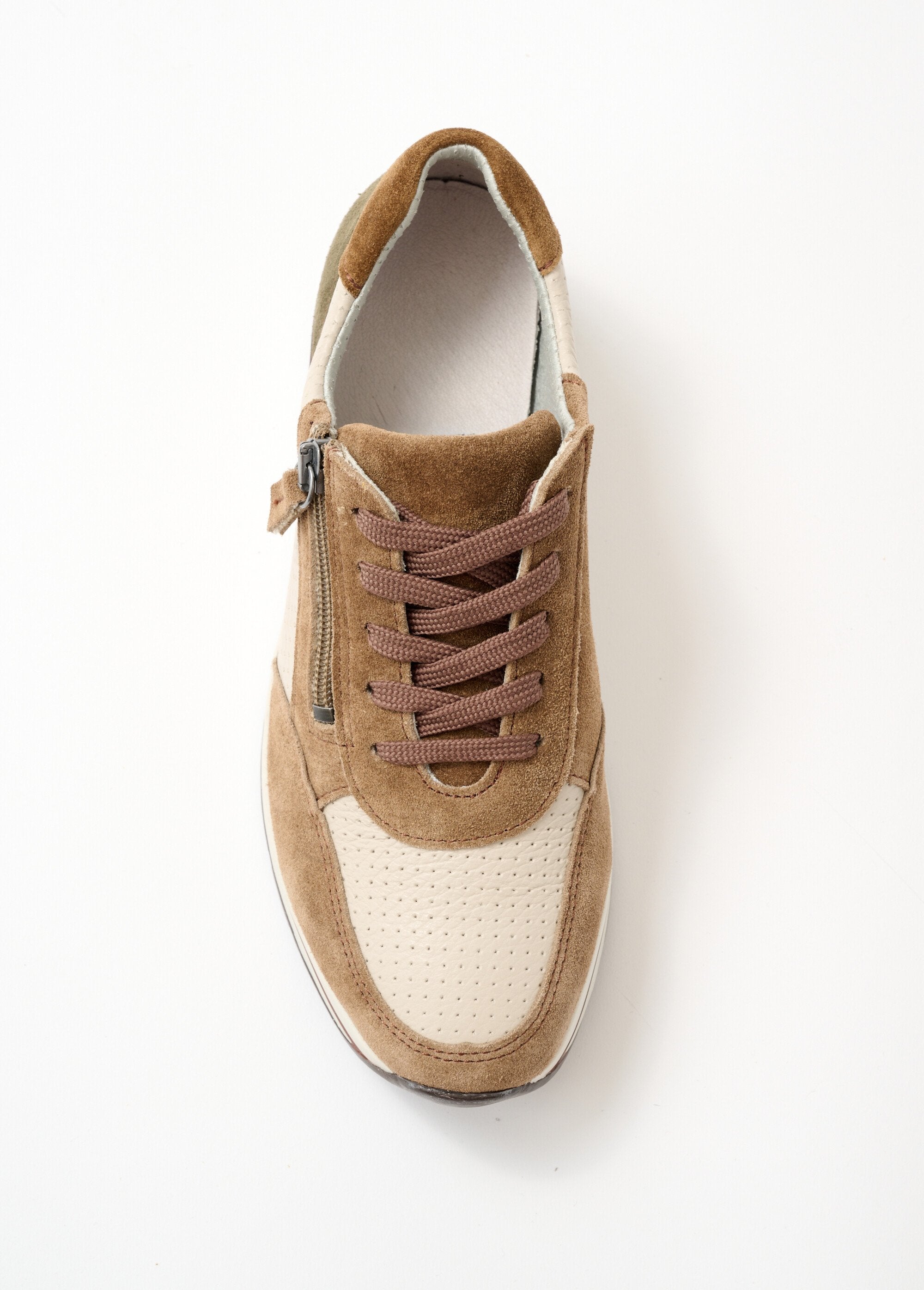 Scarpe_da_ginnastica_bi-materiale_in_pelle_dalla_larghezza_confortevole_Beige_OV1_slim