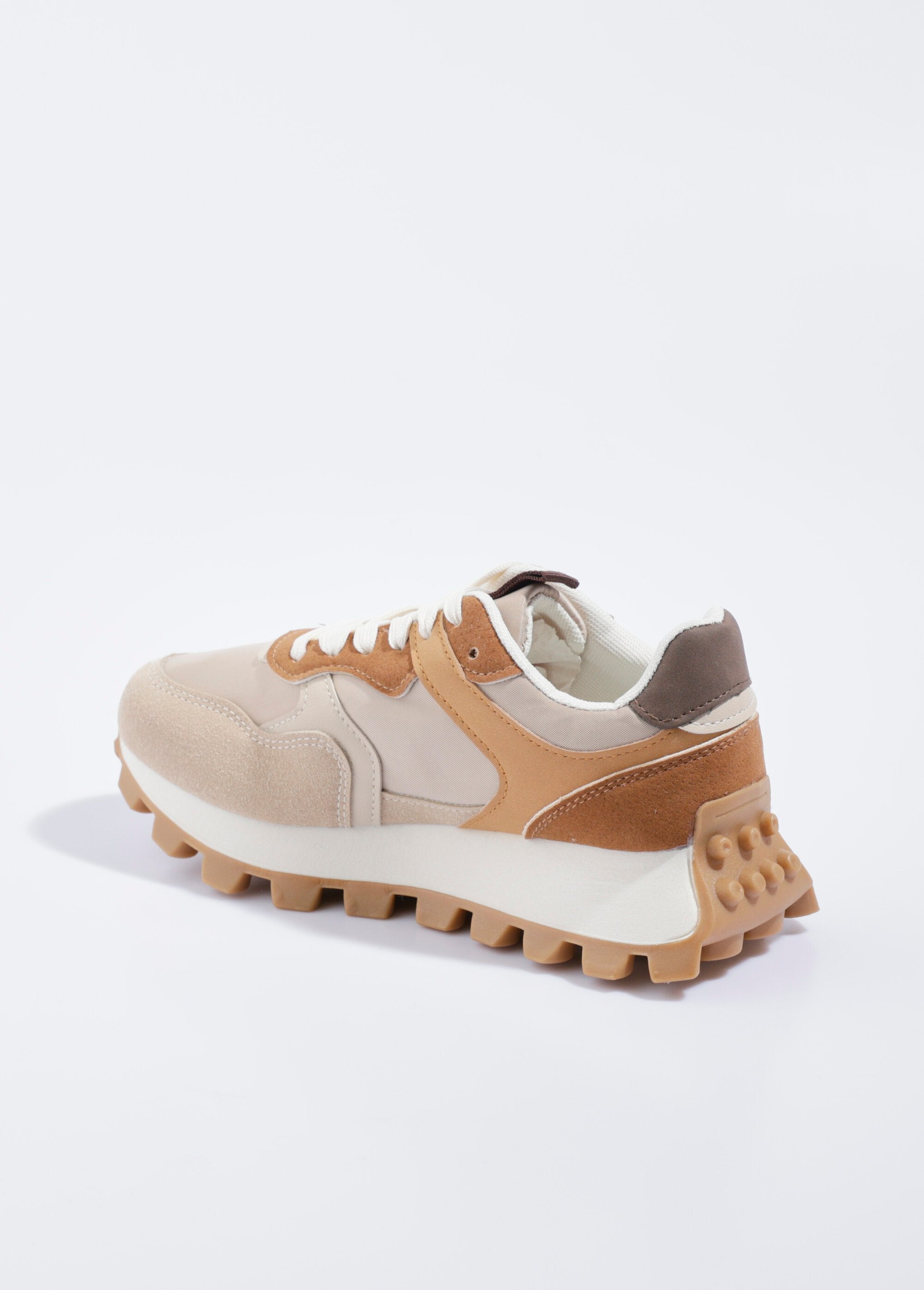 Baskets_multimatières_à_semelle_crantée_Beige_DO1_slim