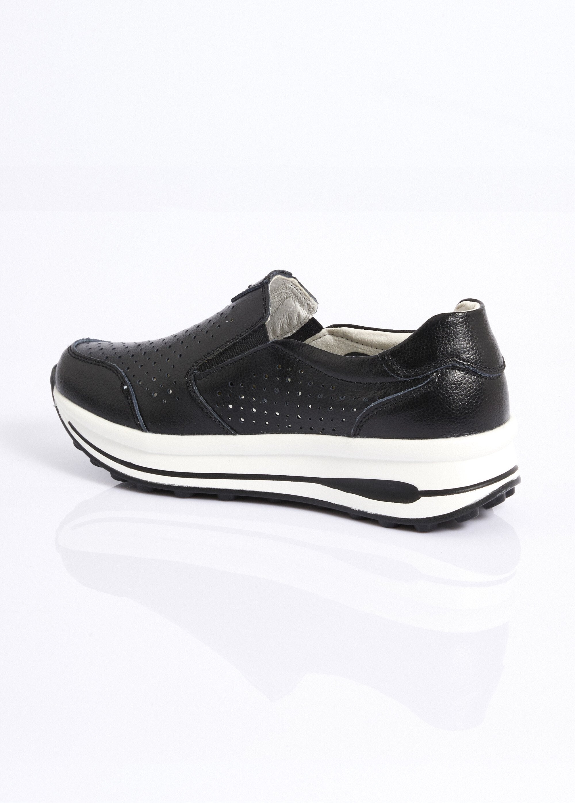 Scarpe_da_ginnastica_con_zeppa_sportive_traforate_Noir_DO1_slim