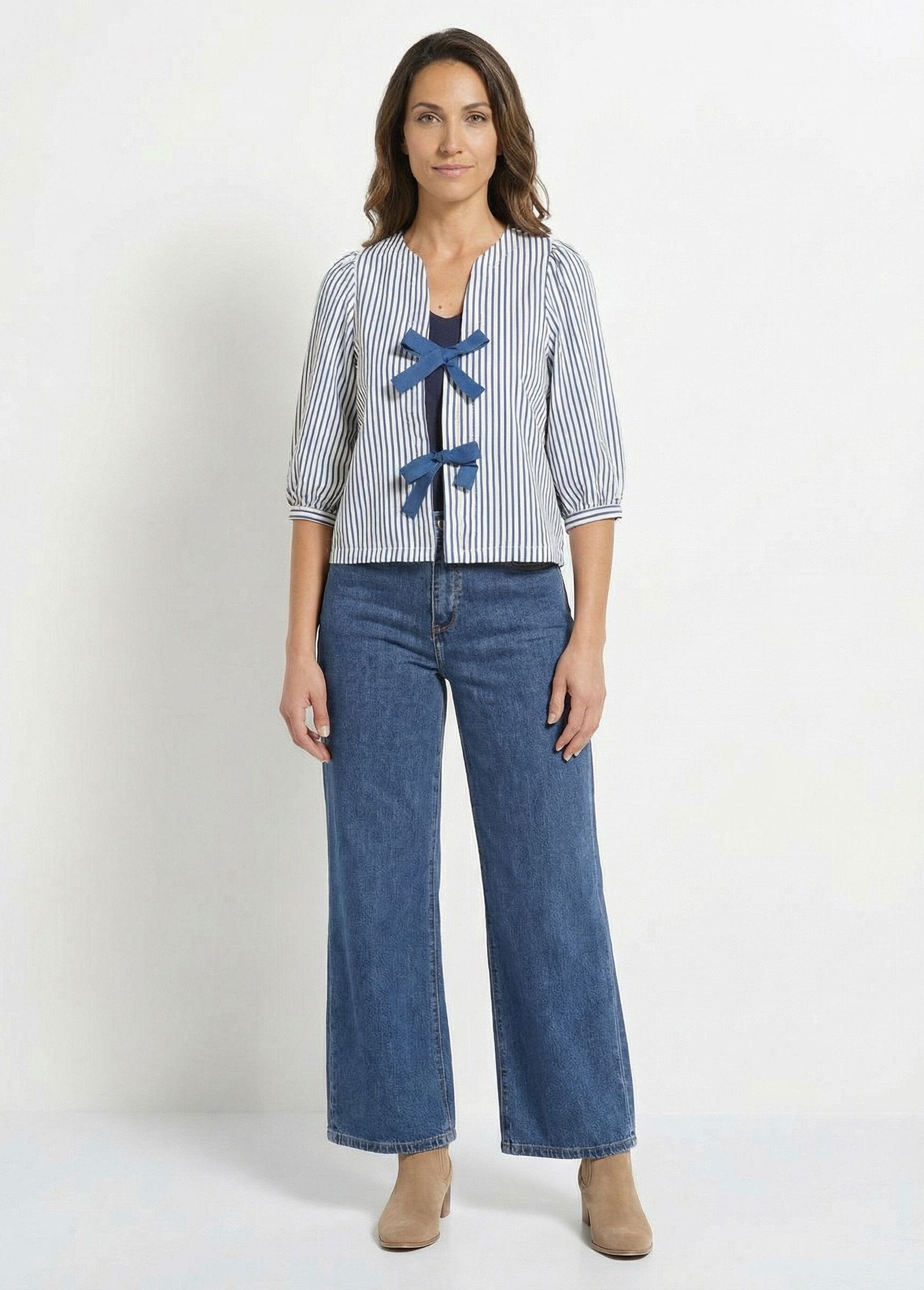 Camicetta_con_manica_a_3/4_e_fiocchi_fantasia_Bleu_et_ecru_SF1_slim