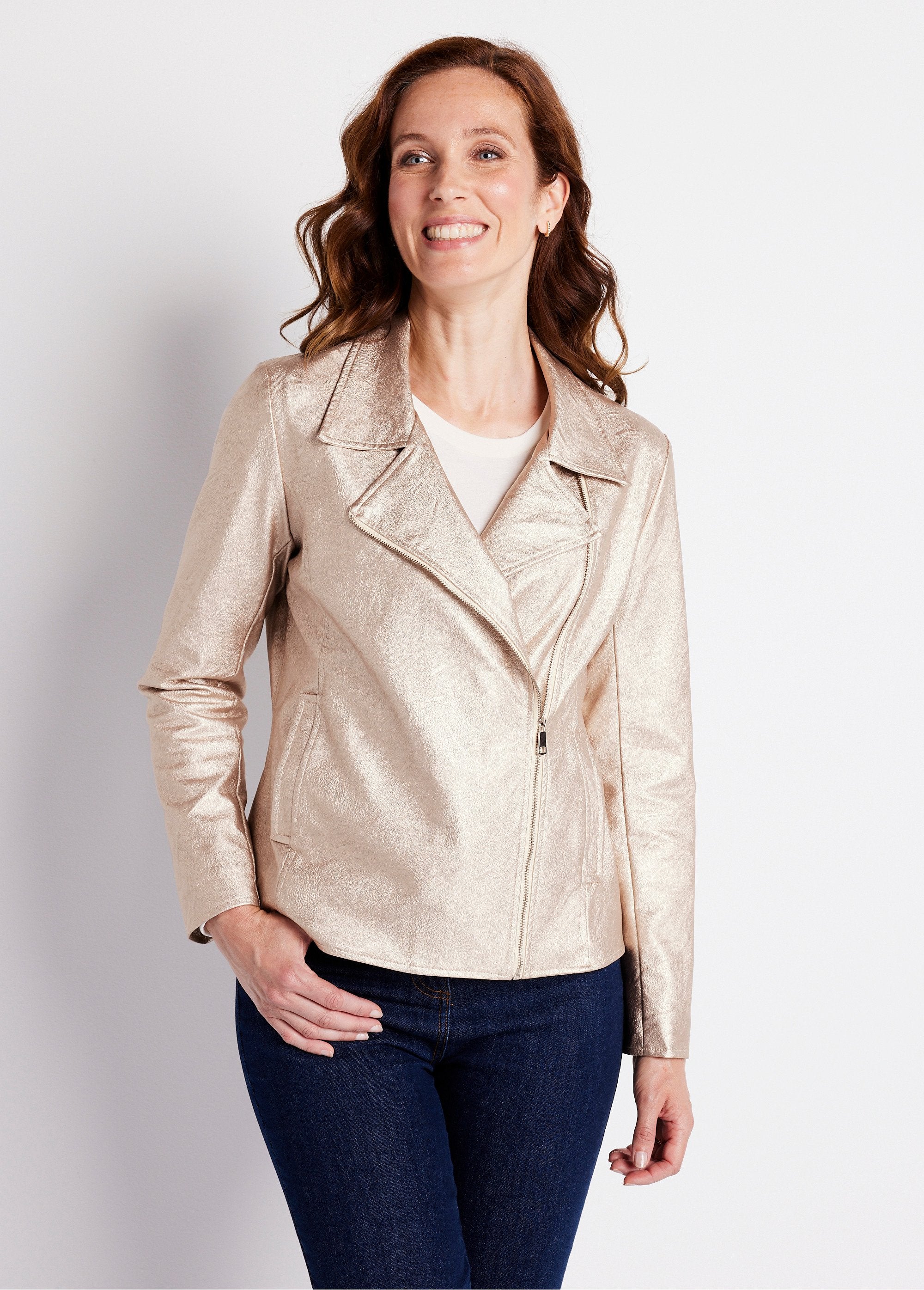 Giacca_con_zip_in_tessuto_spalmato_lucido_Beige_cangiante_FA2_slim