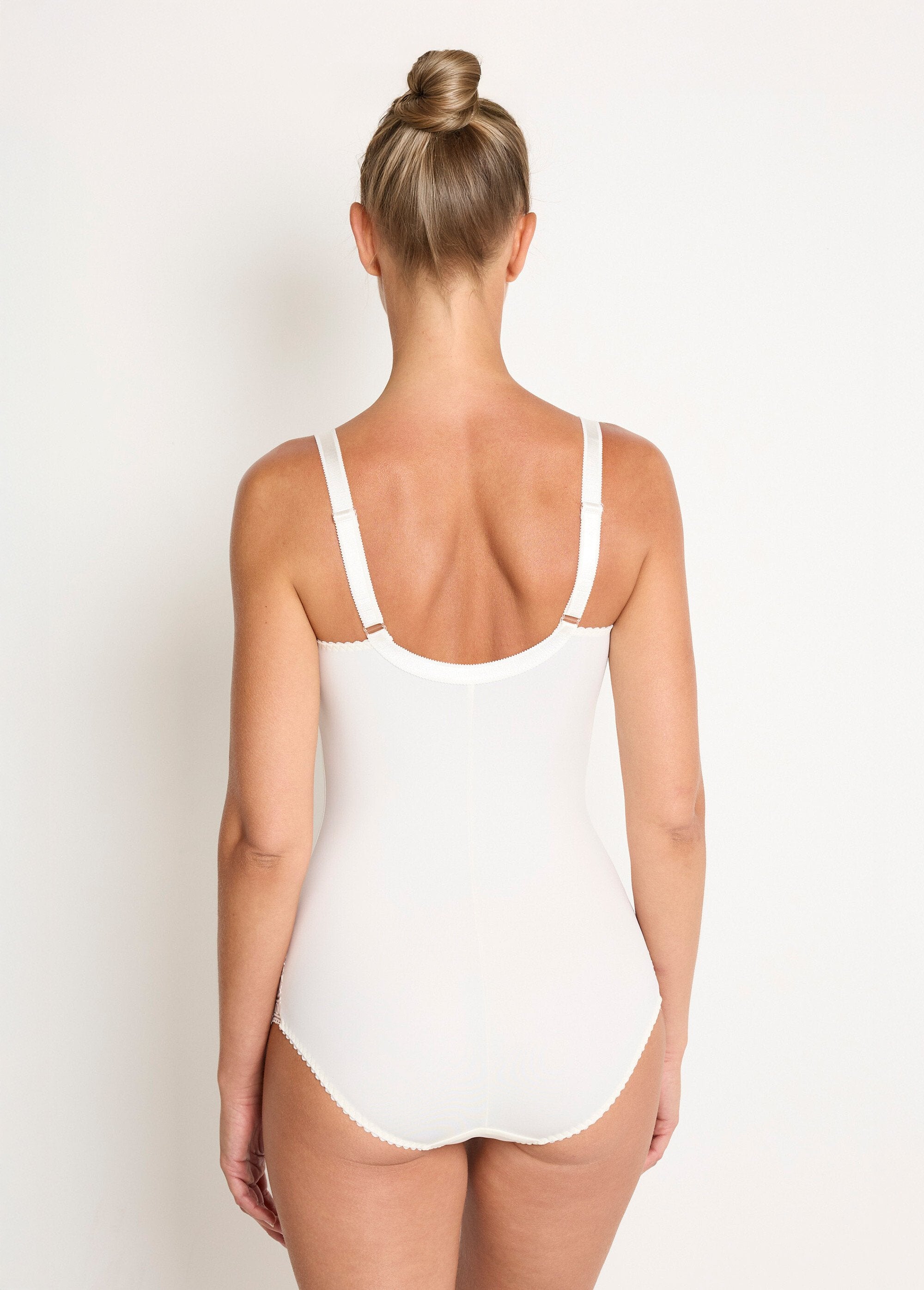 Body_in_pizzo_con_ferretto_Ivoire_DO1_slim