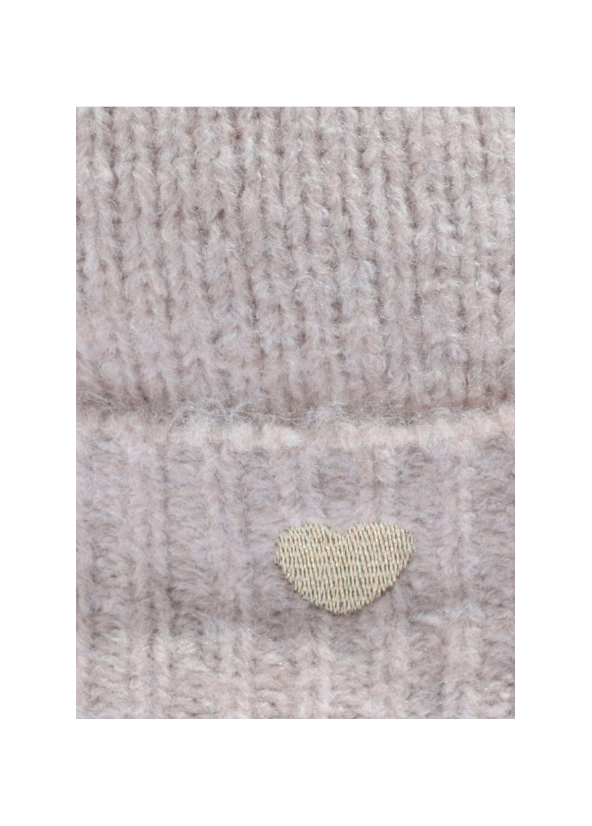 Cappello_in_calda_lana_con_ricamo_a_cuore_Beige_chine_DE1_slim