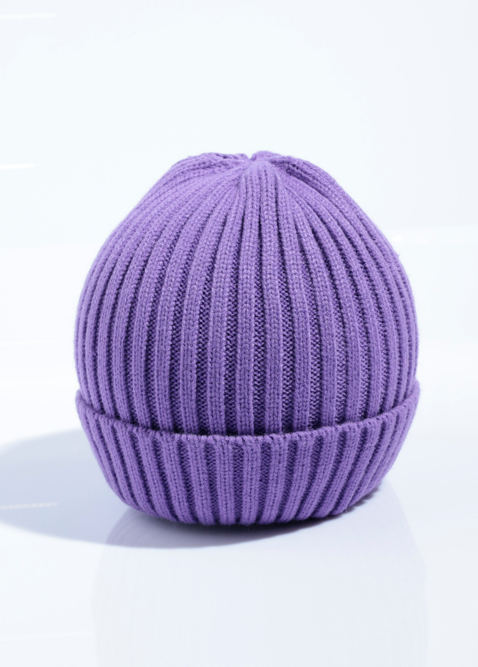 Cappello_in_maglia_con_risvolto_Violet_FA2_slim