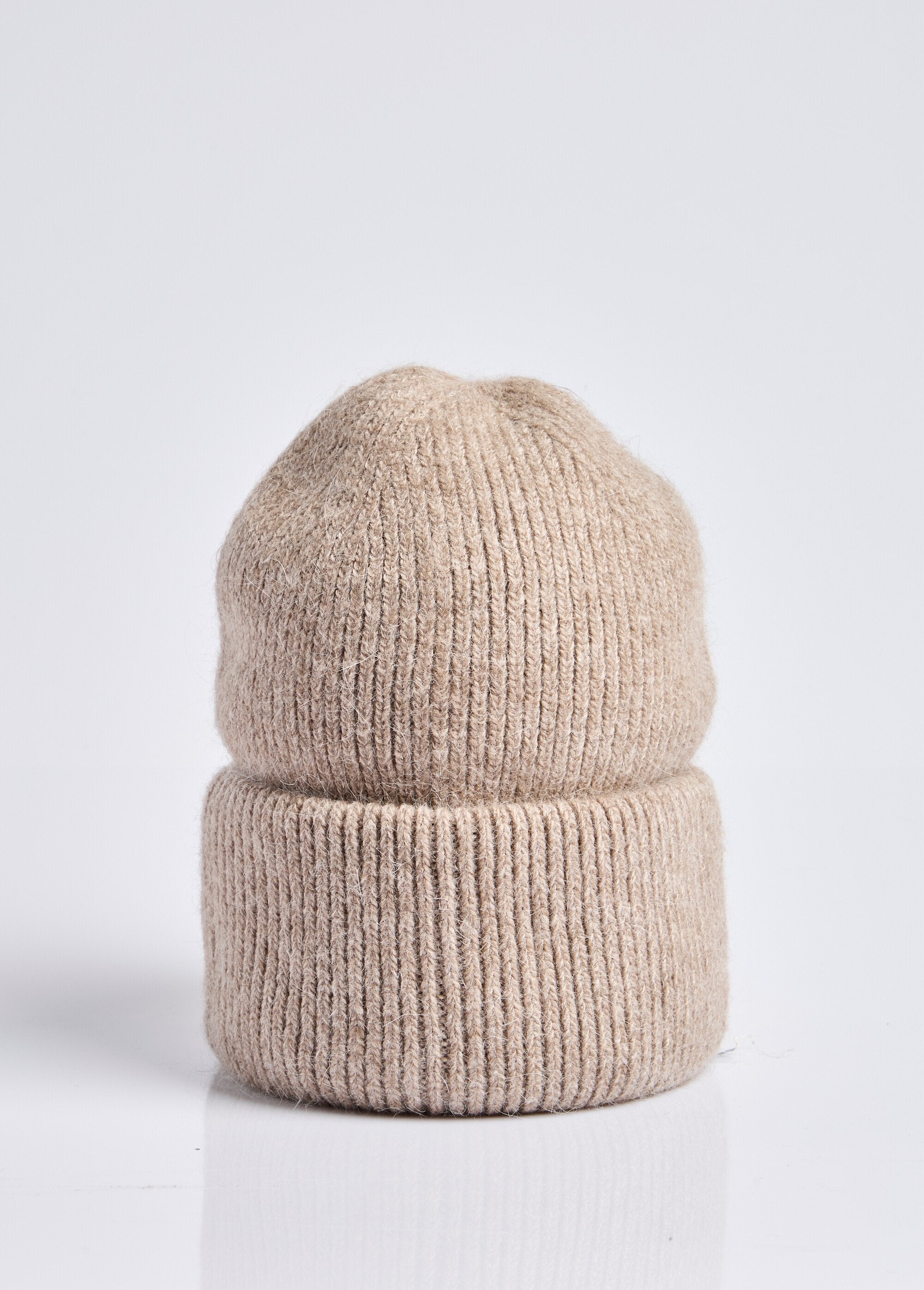 Cappello_in_maglia_d'angora_Taupe_FA1_slim