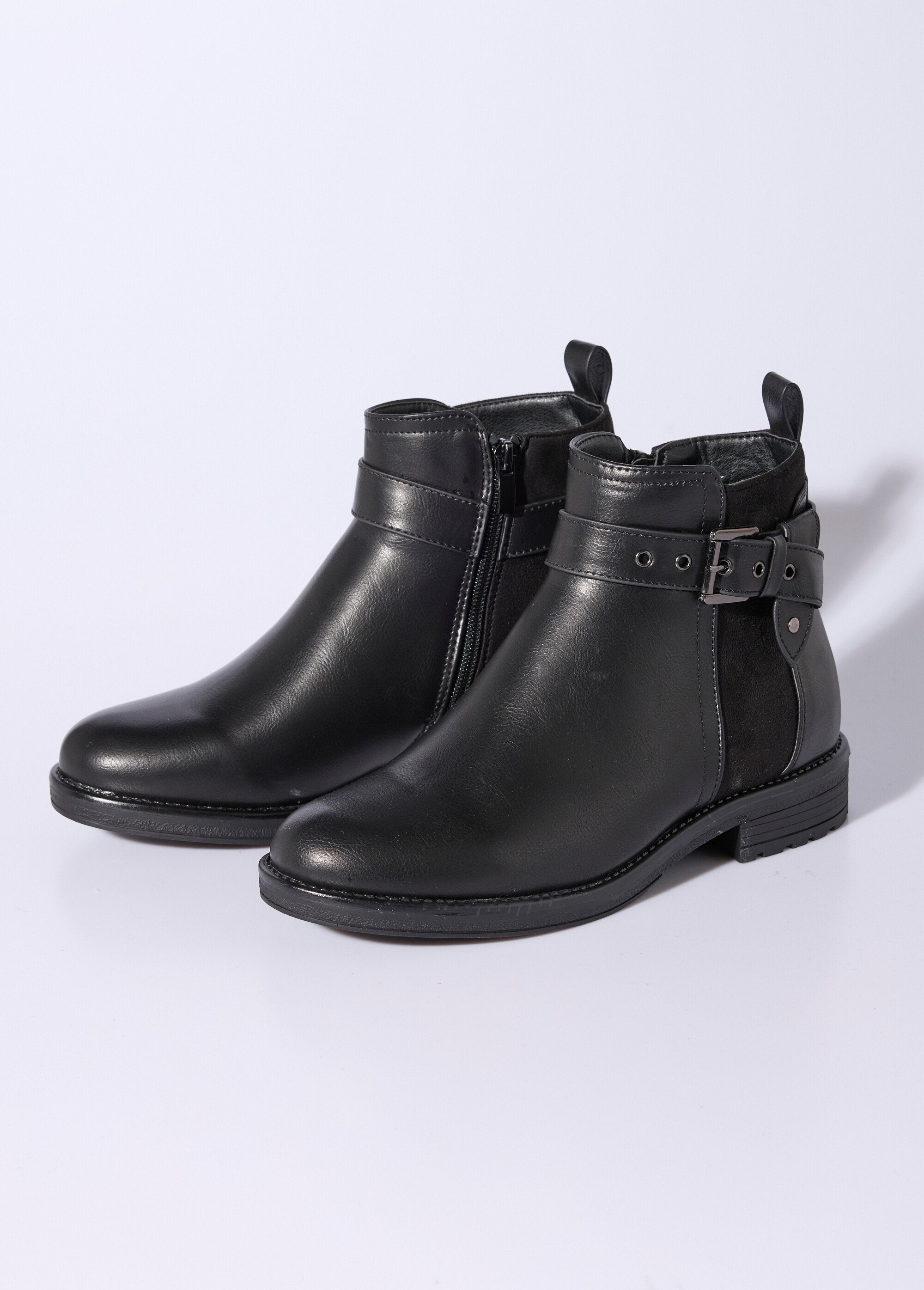Stivali_in_bi-materiale_con_cinturino_alla_caviglia_Noir_DE1_slim