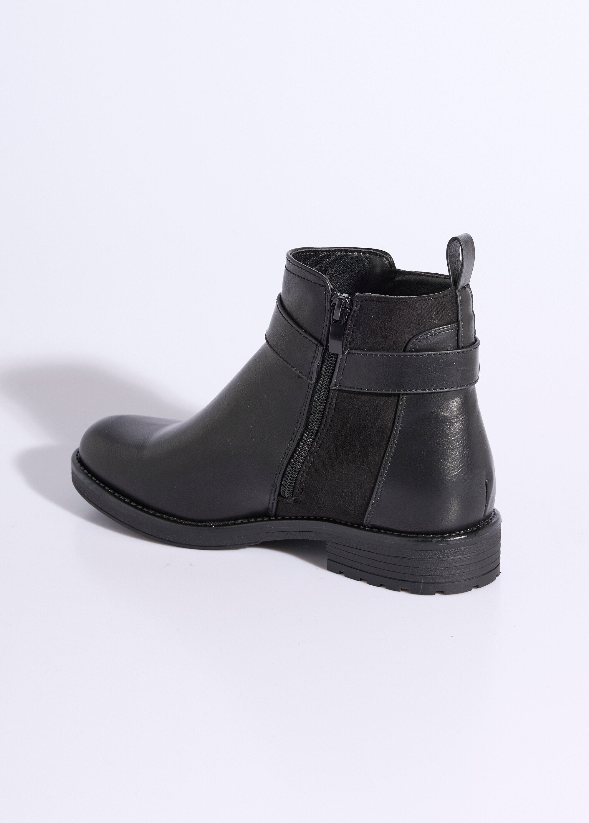 Stivali_in_bi-materiale_con_cinturino_alla_caviglia_Noir_DO1_slim