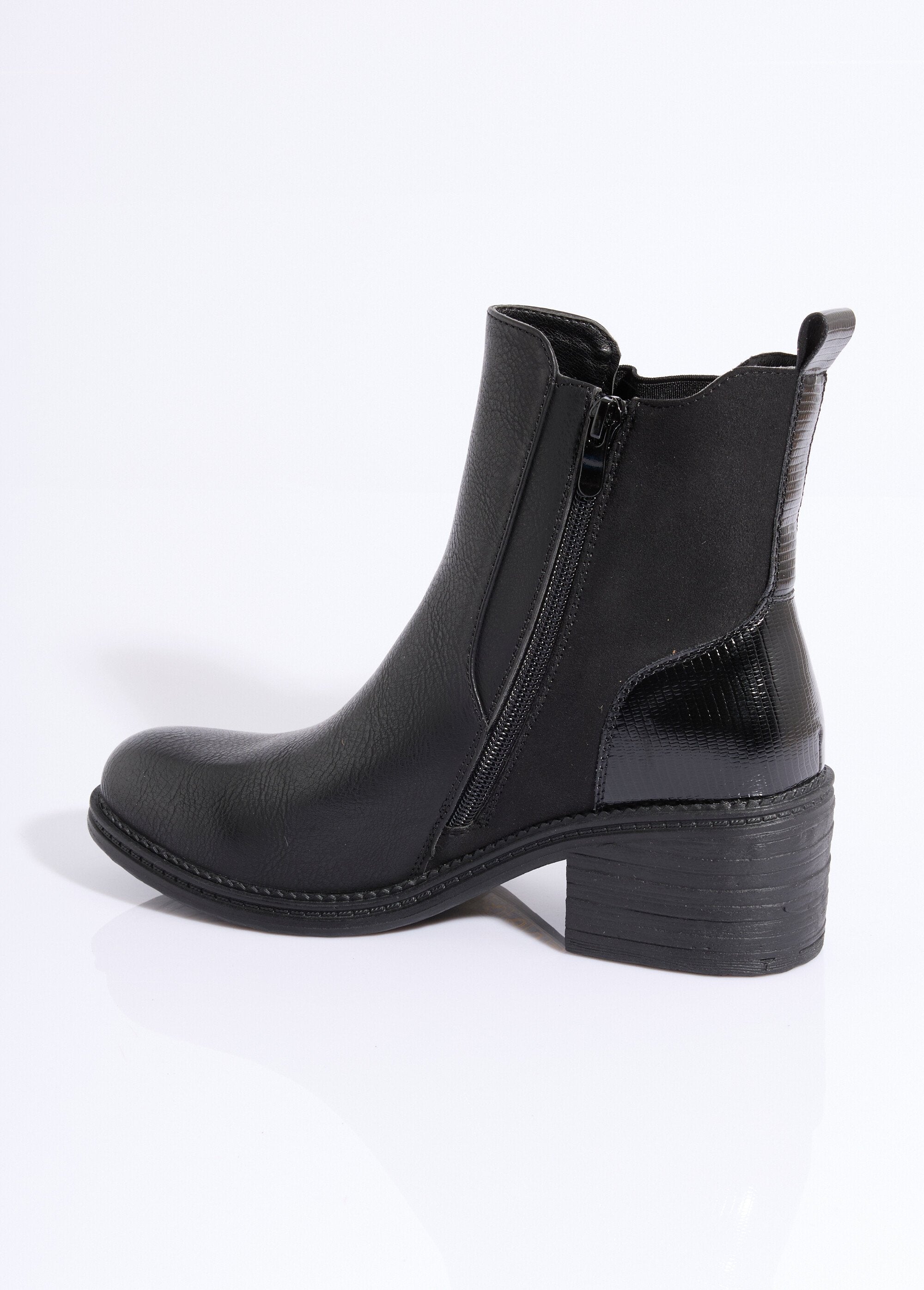 Boots_Chelsea_à_talon_et_bout_rond_Noir_DO1_slim