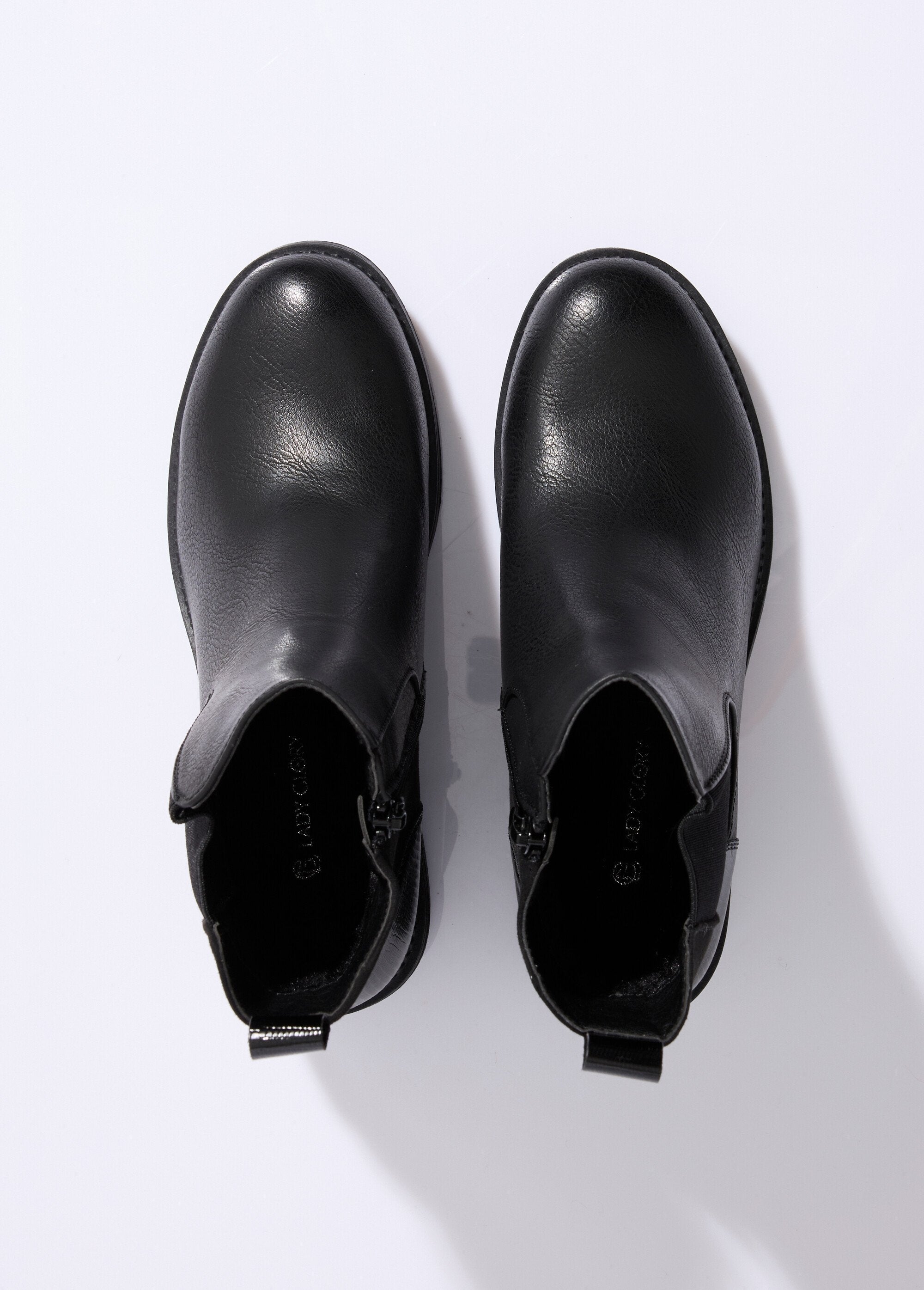 Boots_Chelsea_à_talon_et_bout_rond_Noir_OV1_slim
