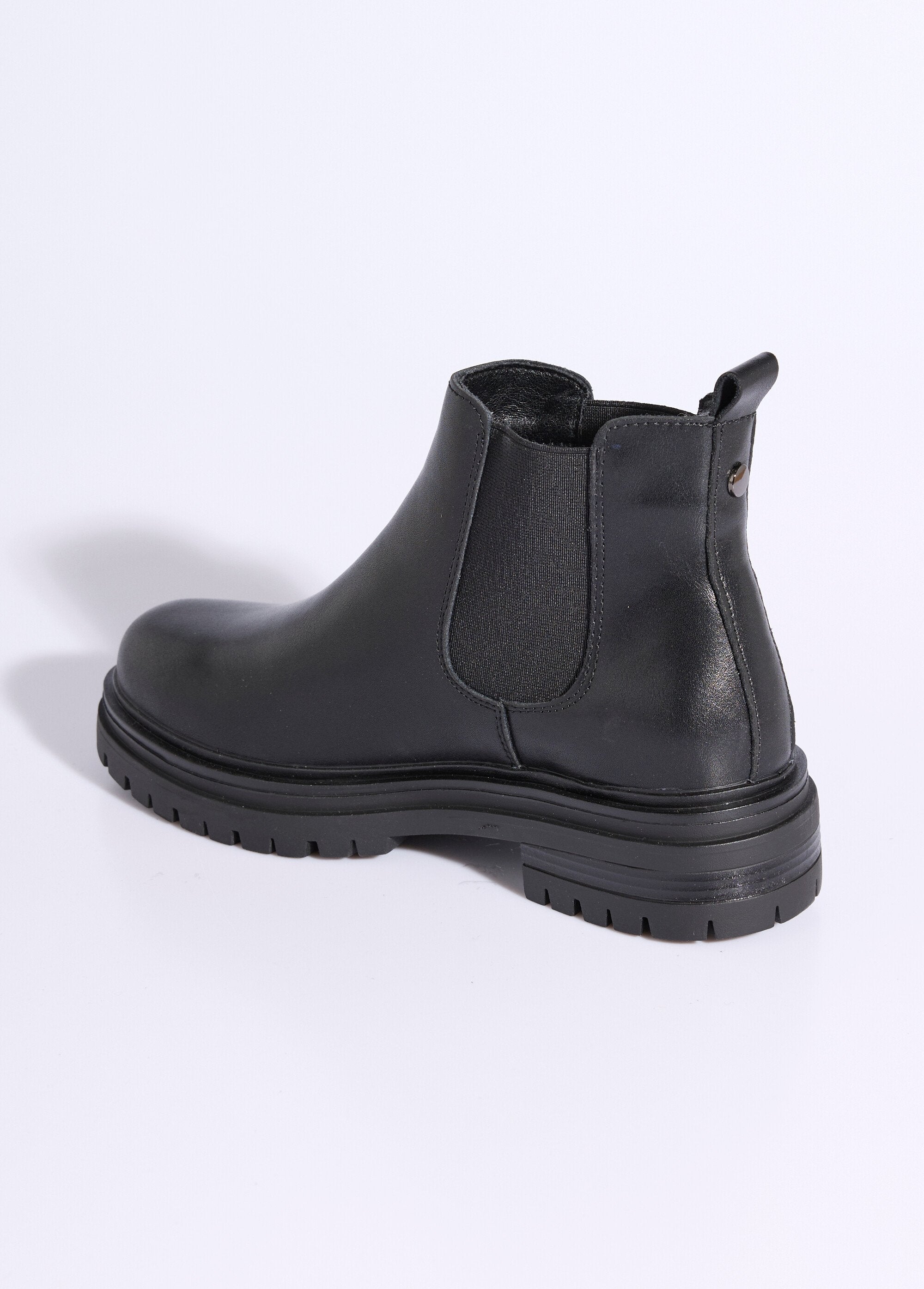 Stivali_Chelsea_in_pelle_con_suola_spessa_Noir_DO1_slim
