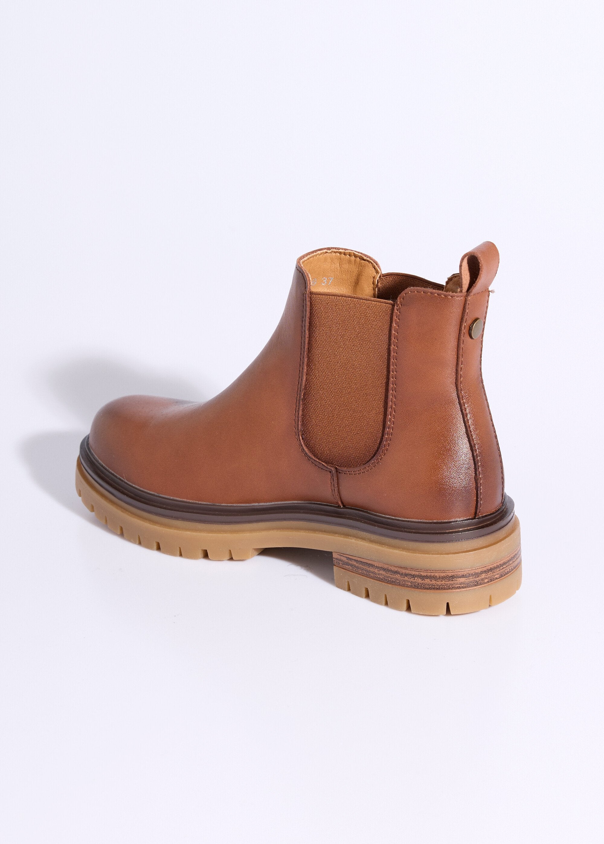 Stivali_Chelsea_in_pelle_con_suola_spessa_Camel_DO1_slim