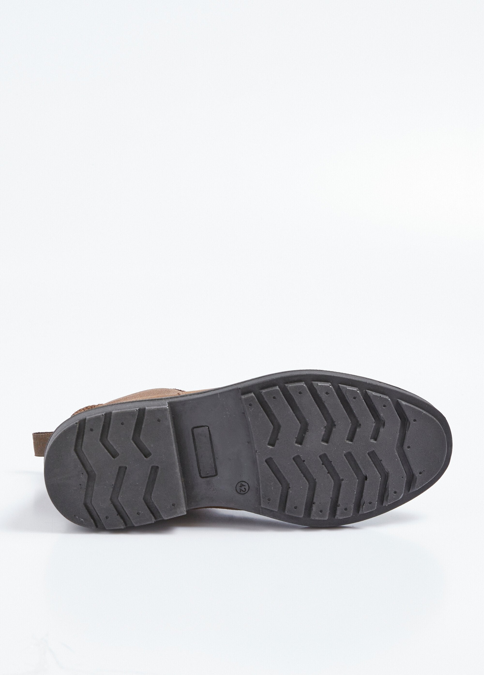 Stivali_Chelsea_da_uomo_in_pelle_scamosciata_Beige_UN1_slim
