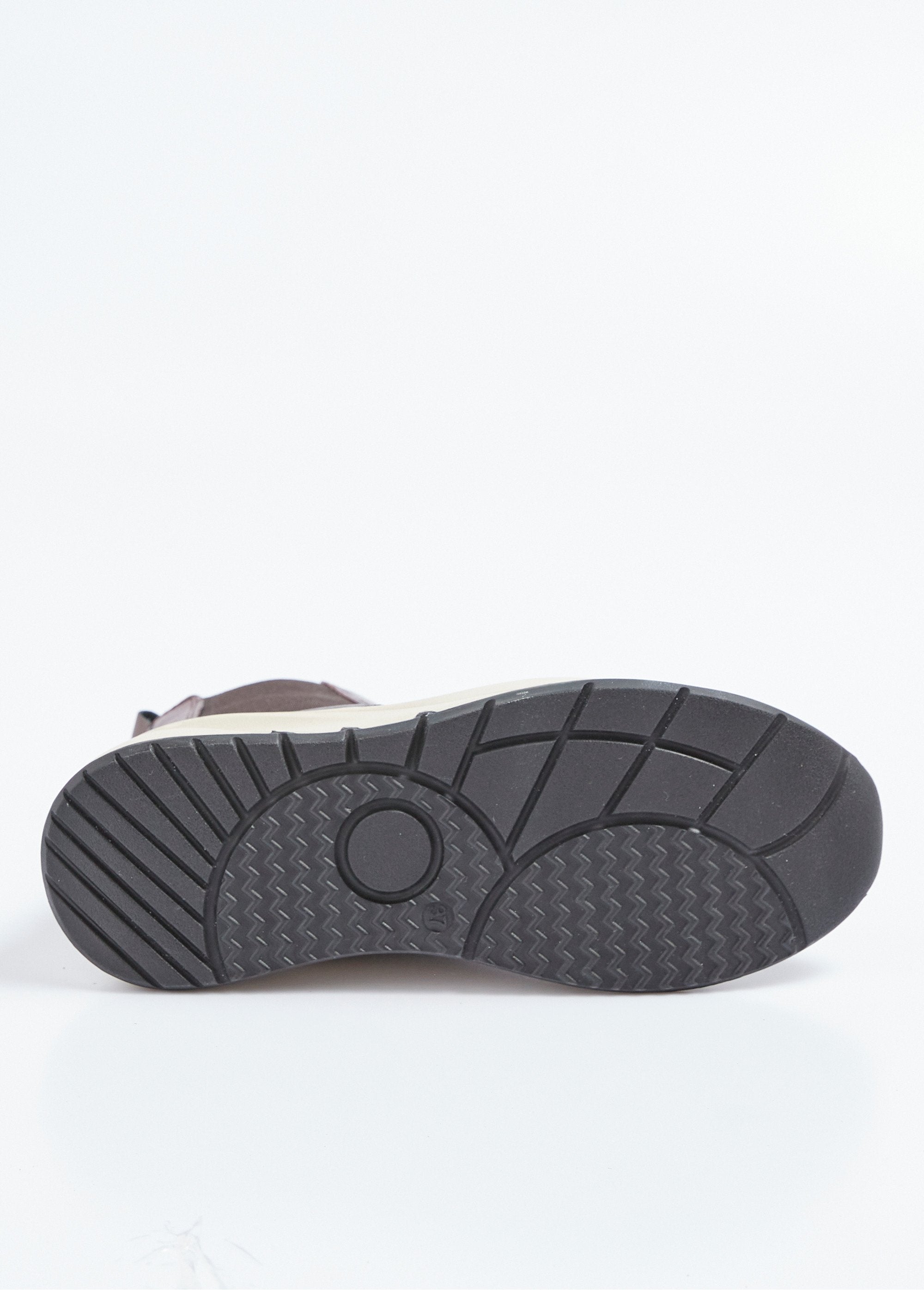 Stivali_sportivi_in_pelle_con_suola_spessa_Marron_UN1_slim