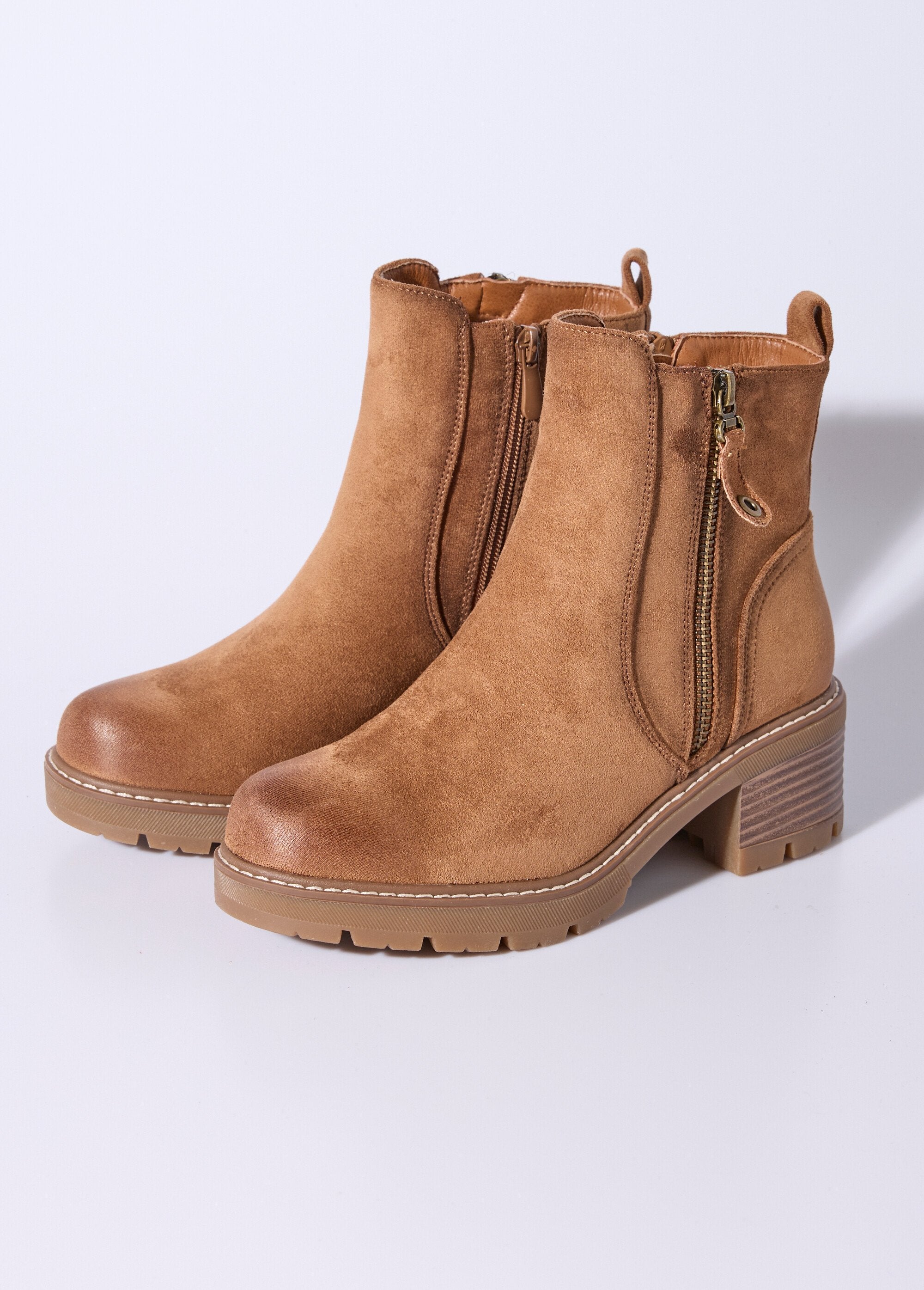 Stivali_con_cerniera_con_tacco_e_punta_effetto_usato_Camel_DE1_slim
