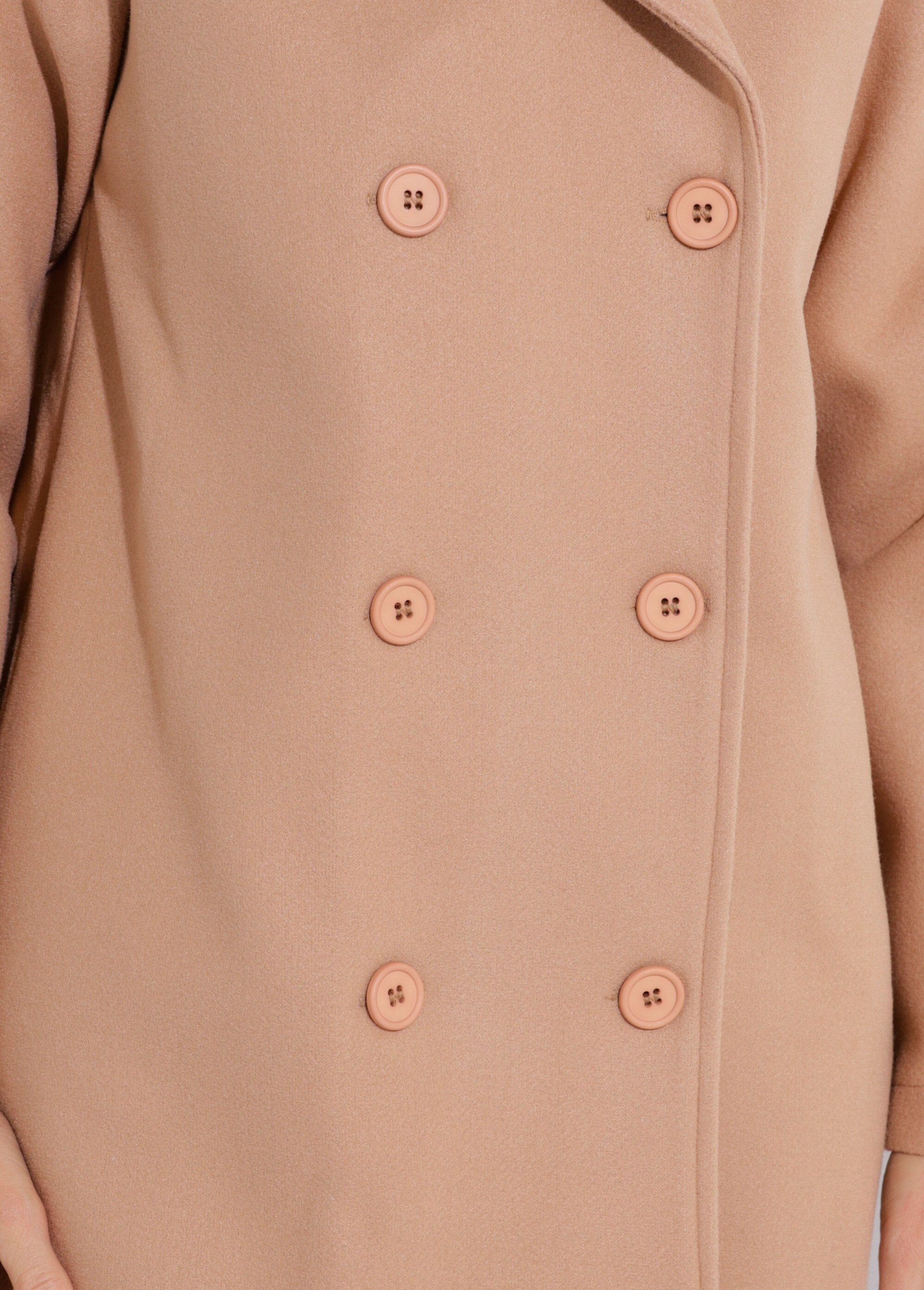 Cappotto_lungo_semplice_in_tessuto_di_lana_Camel_DE3_slim