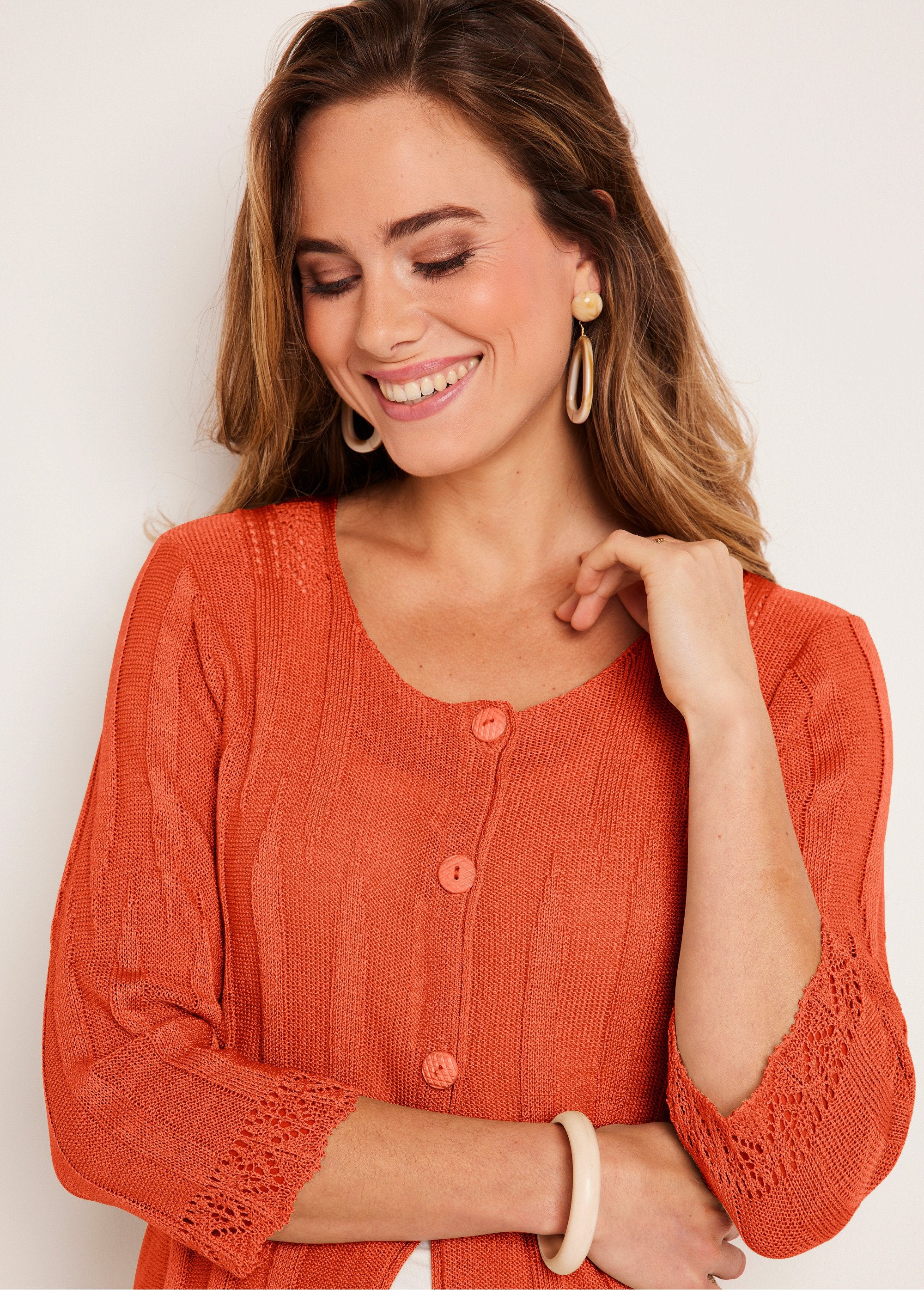 Cardigan_boutonnée_long_ajouré_Corail_DE1_slim